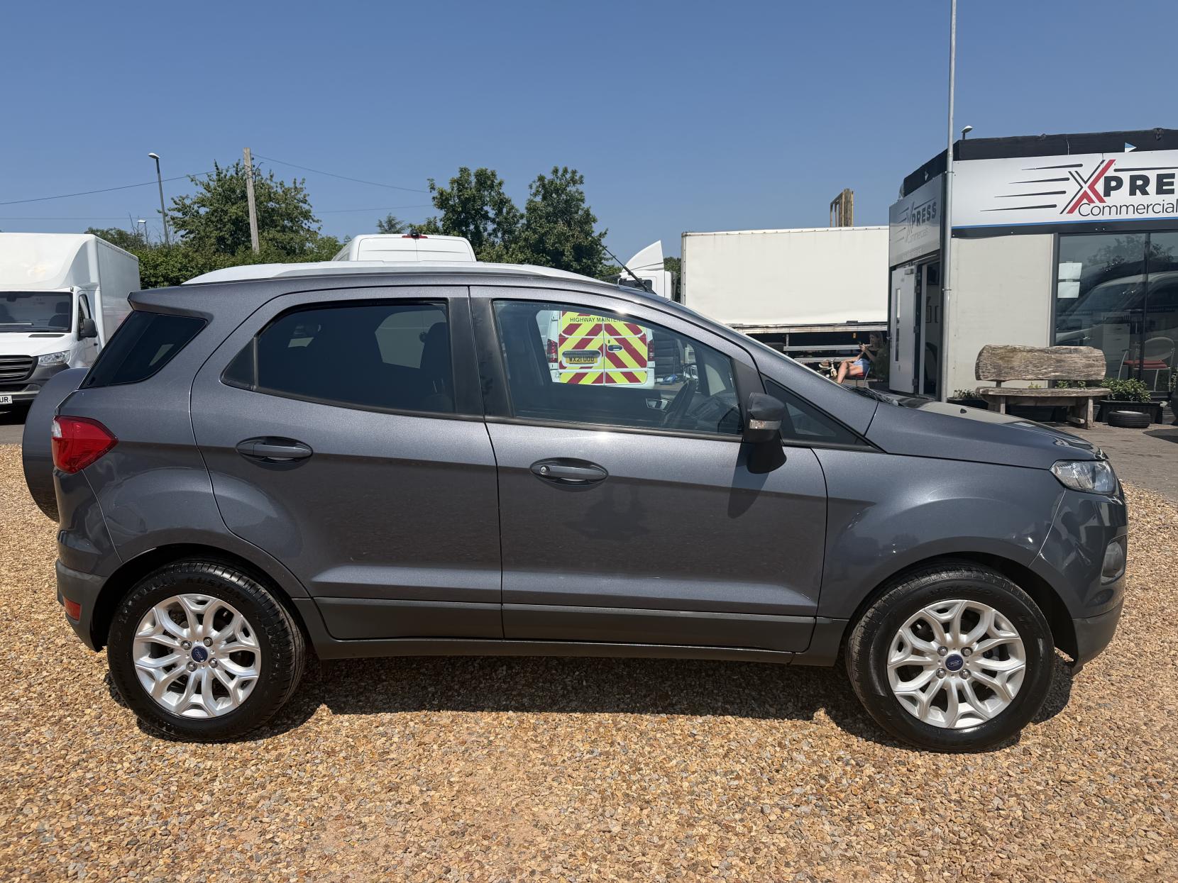 2015 Ford EcoSport 1.0T EcoBoost Zetec SUV 5dr Petrol Manual 2WD Euro 6 (s/s) (125 ps) - Thumbnail 12