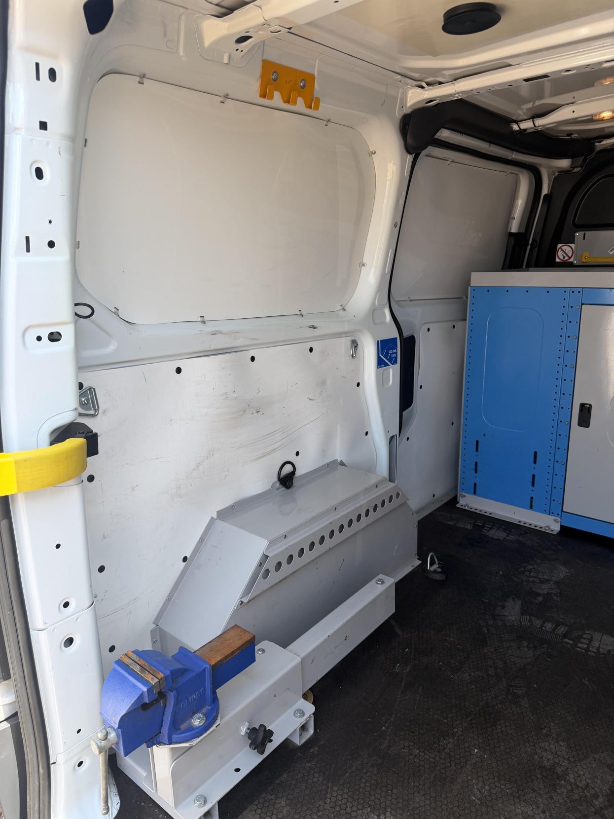 2016 Ford Transit Custom 2.2 TDCi 310 Panel Van 5dr Diesel Manual L2 H1 (186 g/km, 123 bhp) - Thumbnail 45