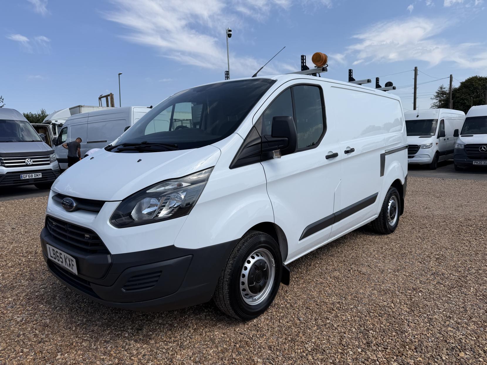 2016 Ford Transit Custom 2.2 TDCi 310 Panel Van 5dr Diesel Manual L2 H1 (186 g/km, 123 bhp) - Thumbnail 7