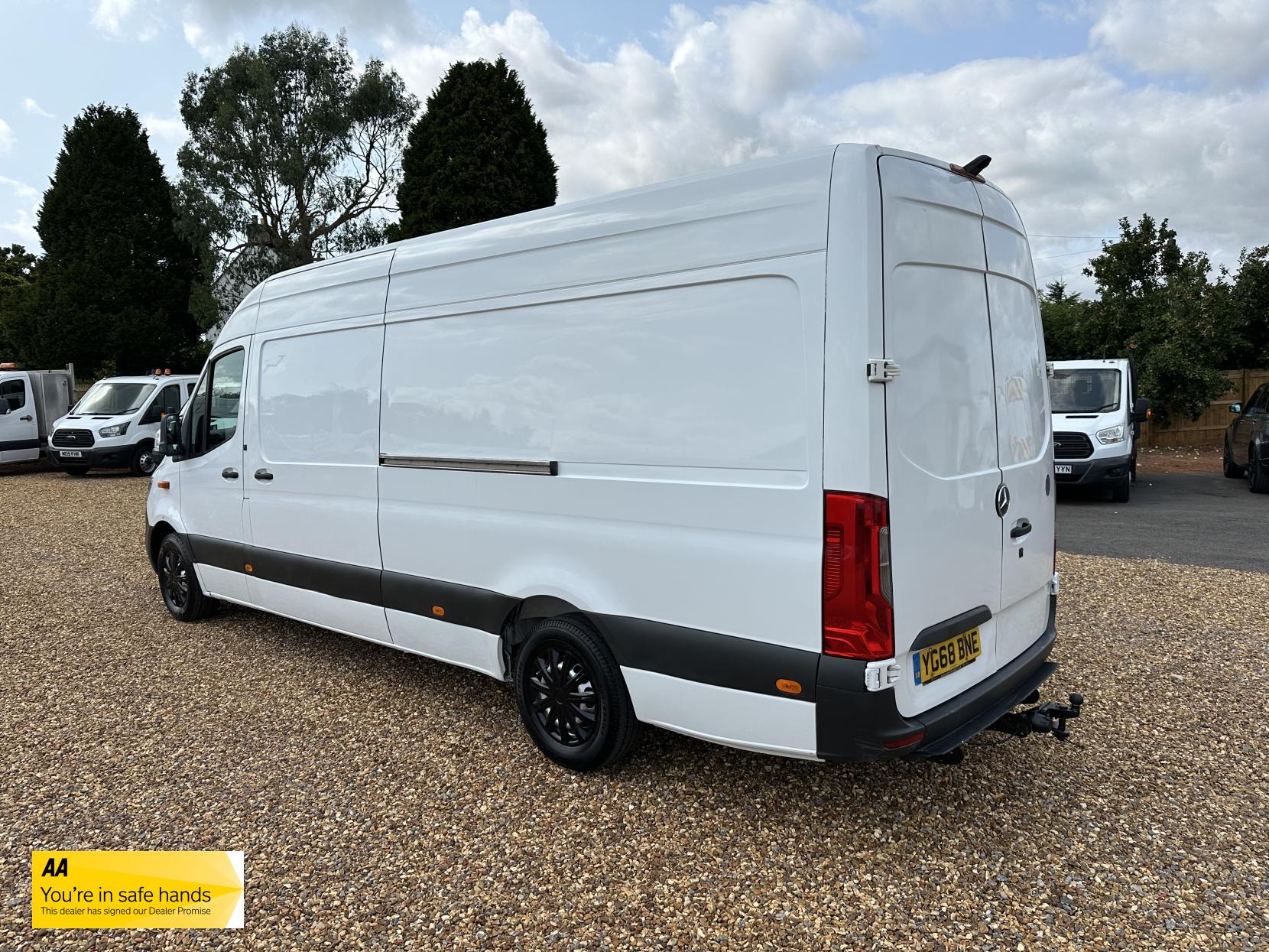 Mercedes-Benz Sprinter 2.1 311 CDI Panel Van 5dr Diesel Manual RWD L3 H2 Euro 6 (114 ps)