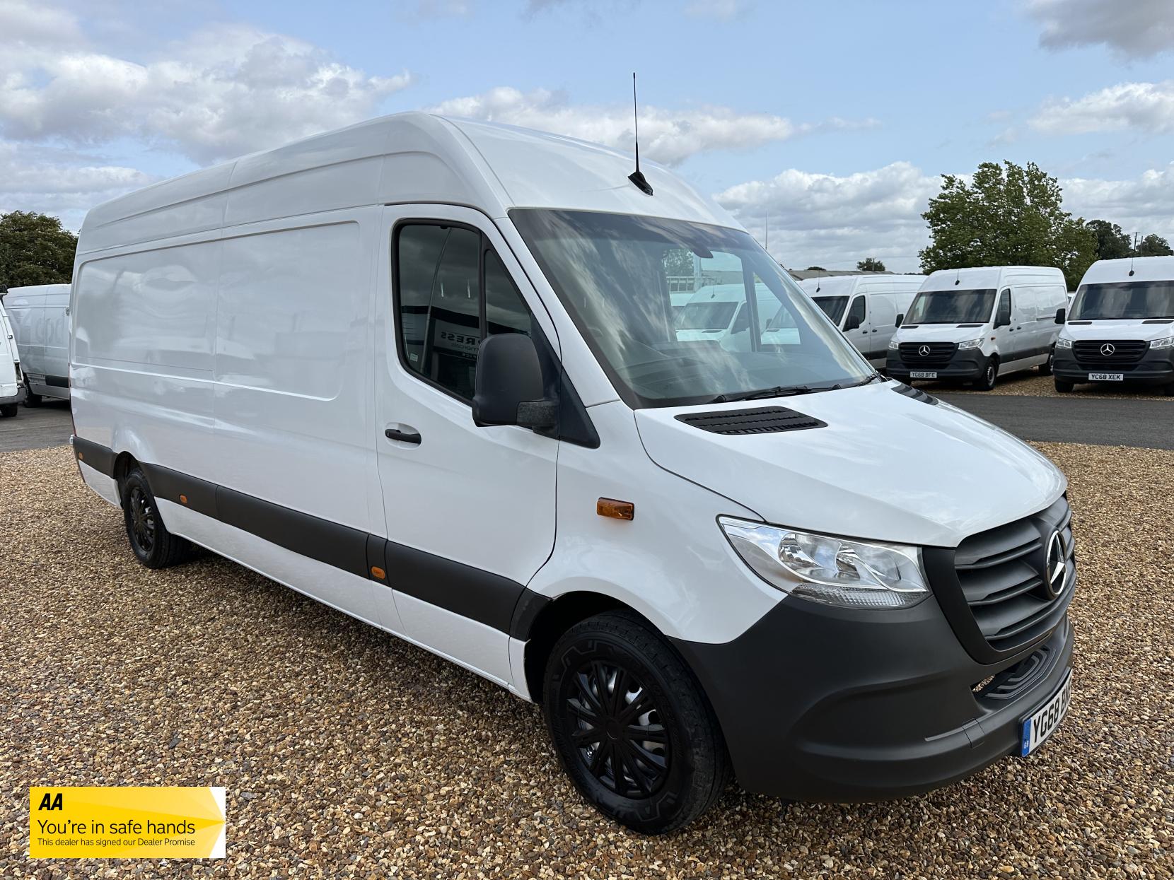 Mercedes-Benz Sprinter 2.1 311 CDI Panel Van 5dr Diesel Manual RWD L3 H2 Euro 6 (114 ps)