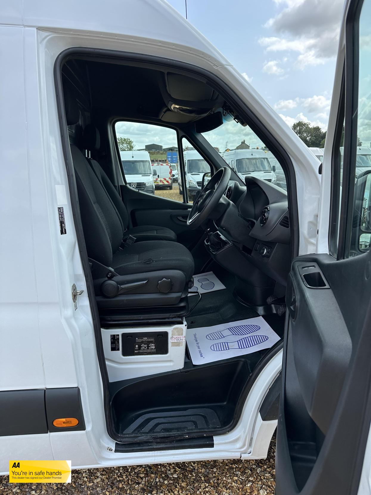 Mercedes-Benz Sprinter 2.1 311 CDI Panel Van 5dr Diesel Manual RWD L3 H2 Euro 6 (114 ps)