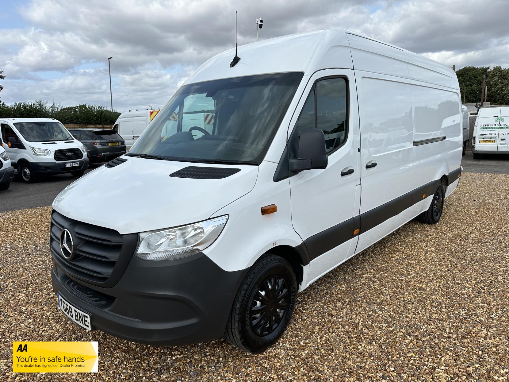Mercedes-Benz Sprinter 2.1 311 CDI Panel Van 5dr Diesel Manual RWD L3 H2 Euro 6 (114 ps)
