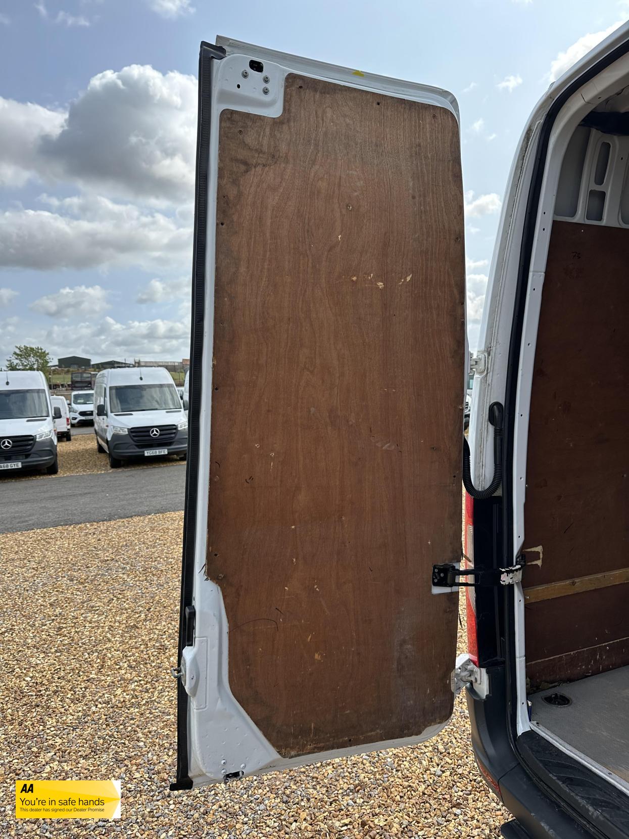 Mercedes-Benz Sprinter 2.1 311 CDI Panel Van 5dr Diesel Manual RWD L3 H2 Euro 6 (114 ps)