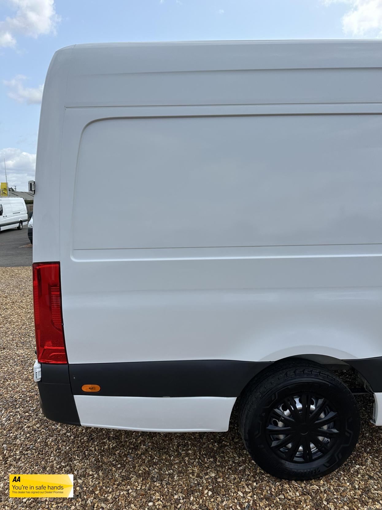 Mercedes-Benz Sprinter 2.1 311 CDI Panel Van 5dr Diesel Manual RWD L3 H2 Euro 6 (114 ps)