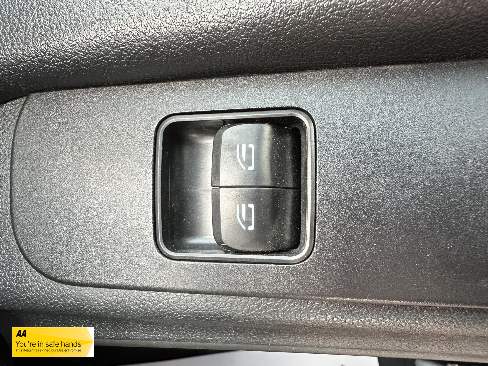 Mercedes-Benz Sprinter 2.1 311 CDI Panel Van 5dr Diesel Manual RWD L3 H2 Euro 6 (114 ps)