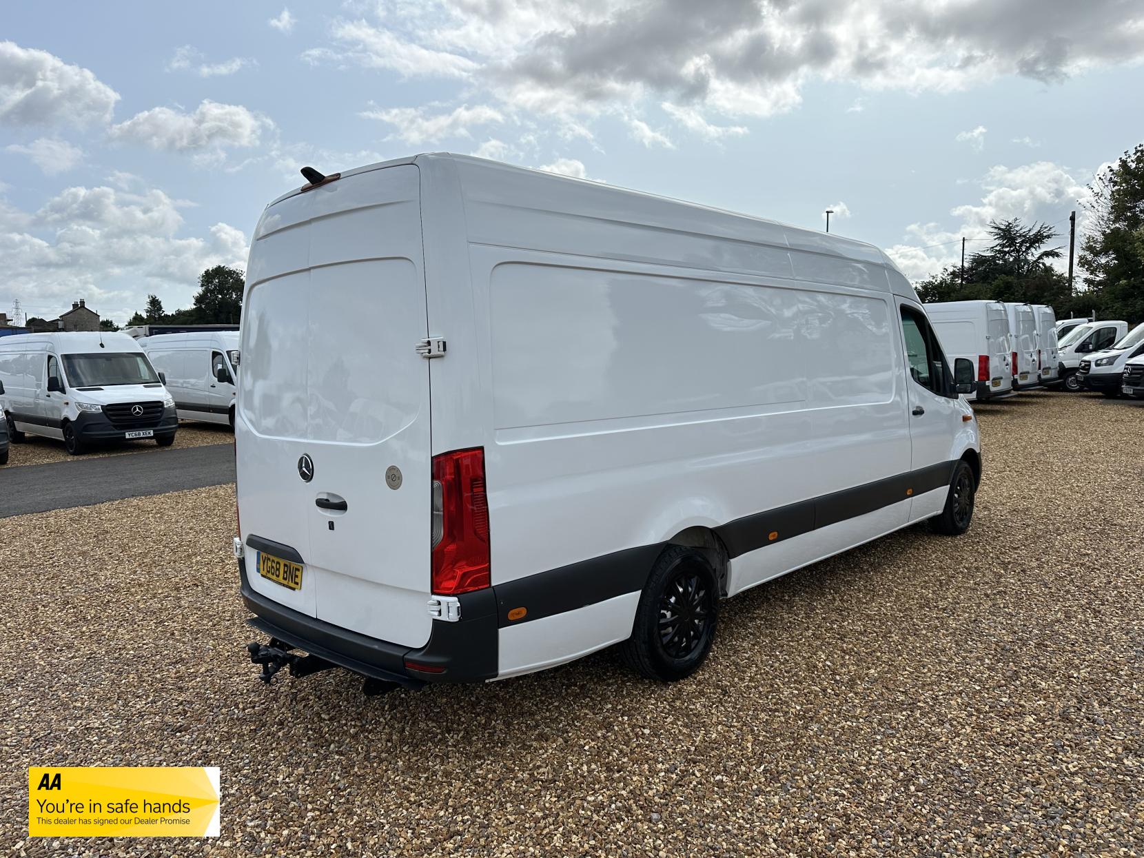 Mercedes-Benz Sprinter 2.1 311 CDI Panel Van 5dr Diesel Manual RWD L3 H2 Euro 6 (114 ps)