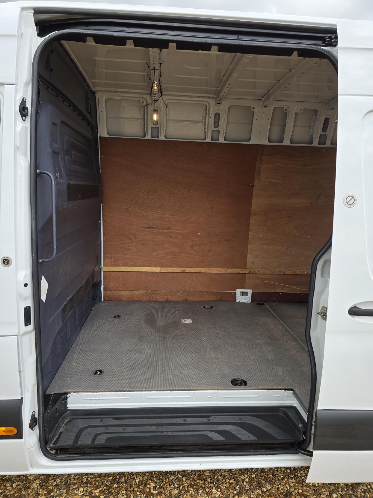 Mercedes-Benz Sprinter 2.1 311 CDI Panel Van 5dr Diesel Manual RWD L3 H2 Euro 6 (114 ps)
