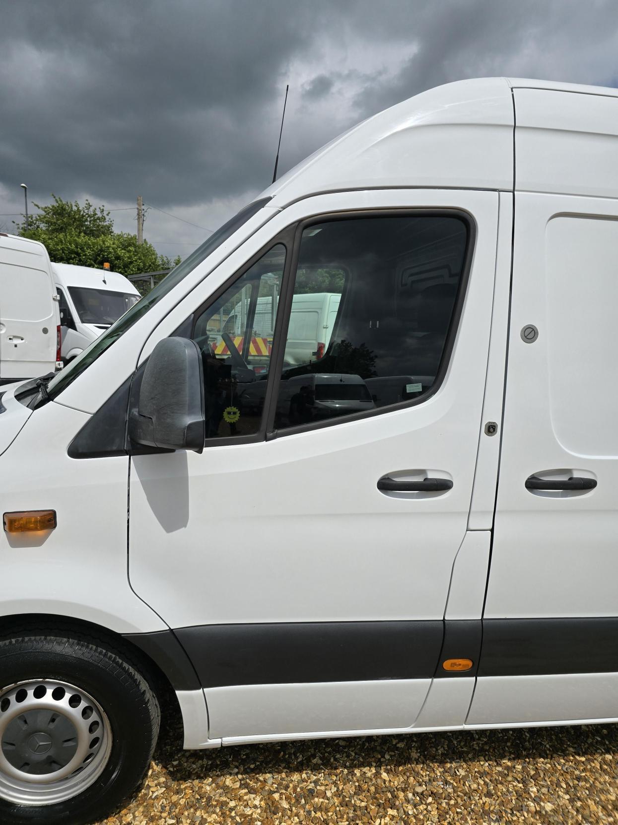 Mercedes-Benz Sprinter 2.1 311 CDI Panel Van 5dr Diesel Manual RWD L3 H2 Euro 6 (114 ps)