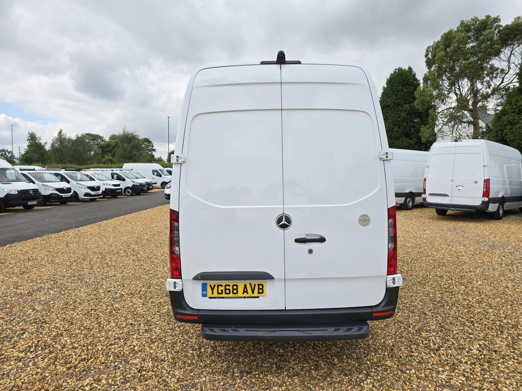 Mercedes-Benz Sprinter 2.1 311 CDI Panel Van 5dr Diesel Manual RWD L3 H2 Euro 6 (114 ps)