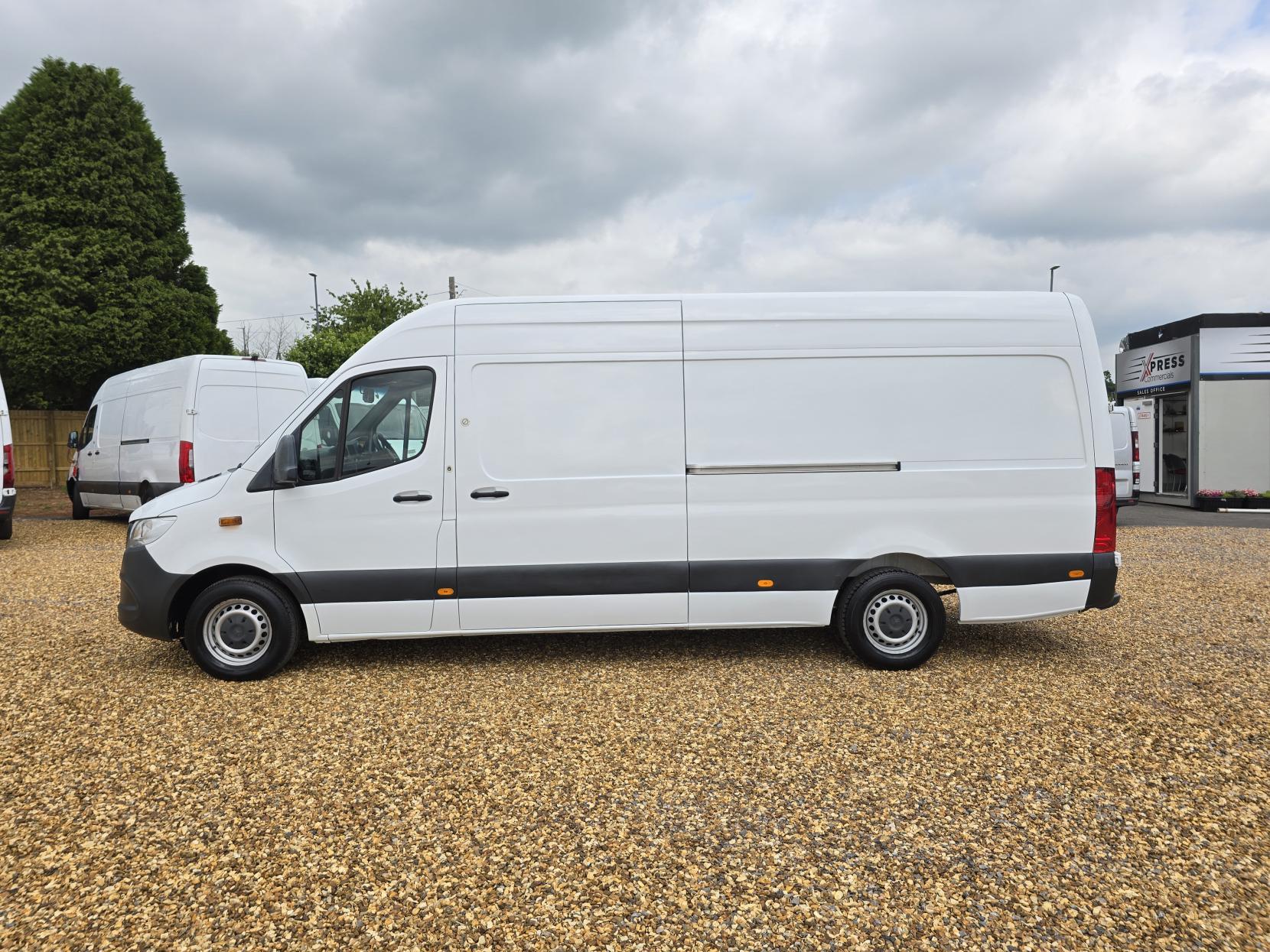 Mercedes-Benz Sprinter 2.1 311 CDI Panel Van 5dr Diesel Manual RWD L3 H2 Euro 6 (114 ps)