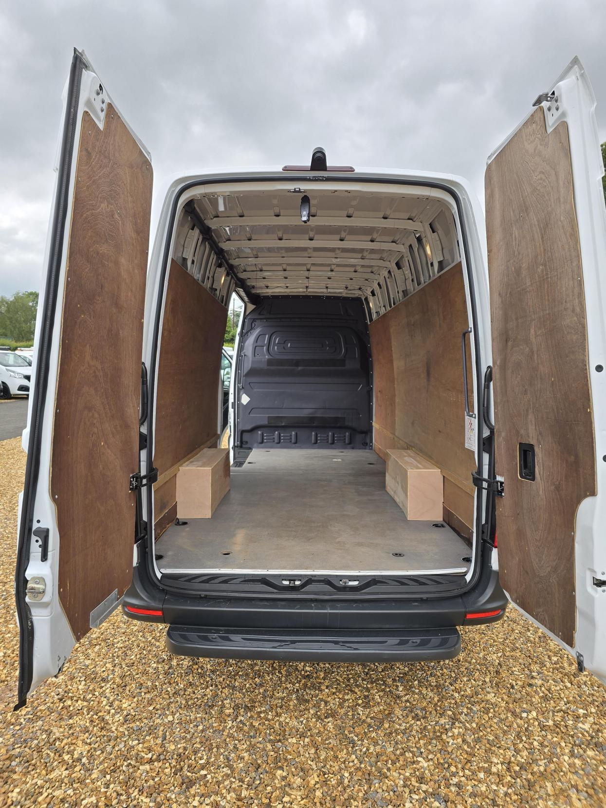 Mercedes-Benz Sprinter 2.1 311 CDI Panel Van 5dr Diesel Manual RWD L3 H2 Euro 6 (114 ps)