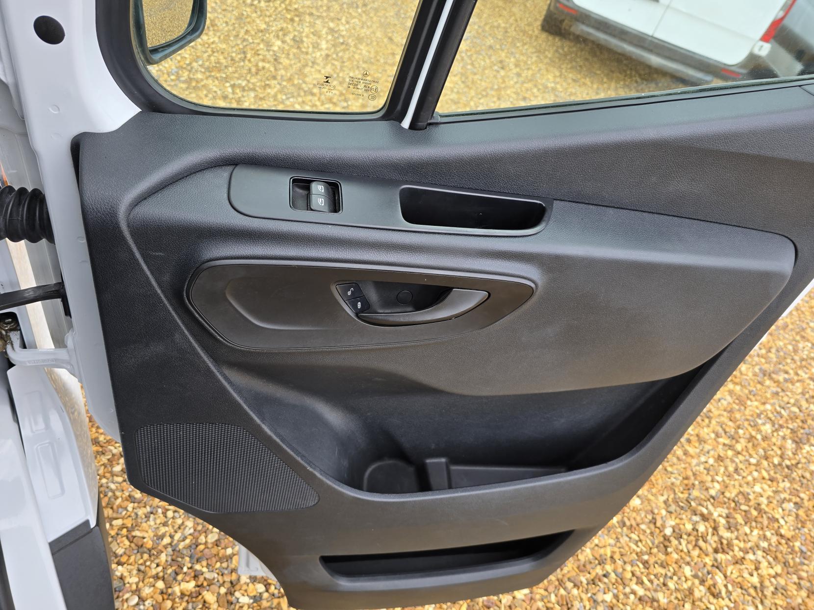 Mercedes-Benz Sprinter 2.1 311 CDI Panel Van 5dr Diesel Manual RWD L3 H2 Euro 6 (114 ps)