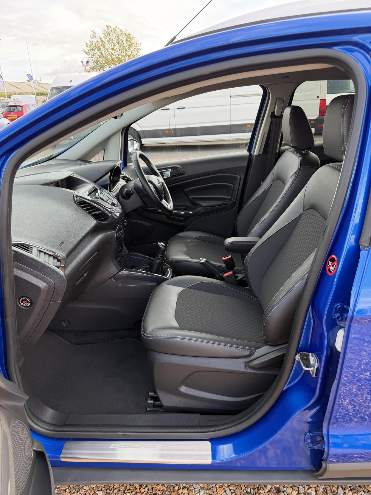 2017 Ford EcoSport 1.0T EcoBoost Titanium SUV 5dr Petrol Manual 2WD Euro 6 (s/s) (125 ps) - Thumbnail 18