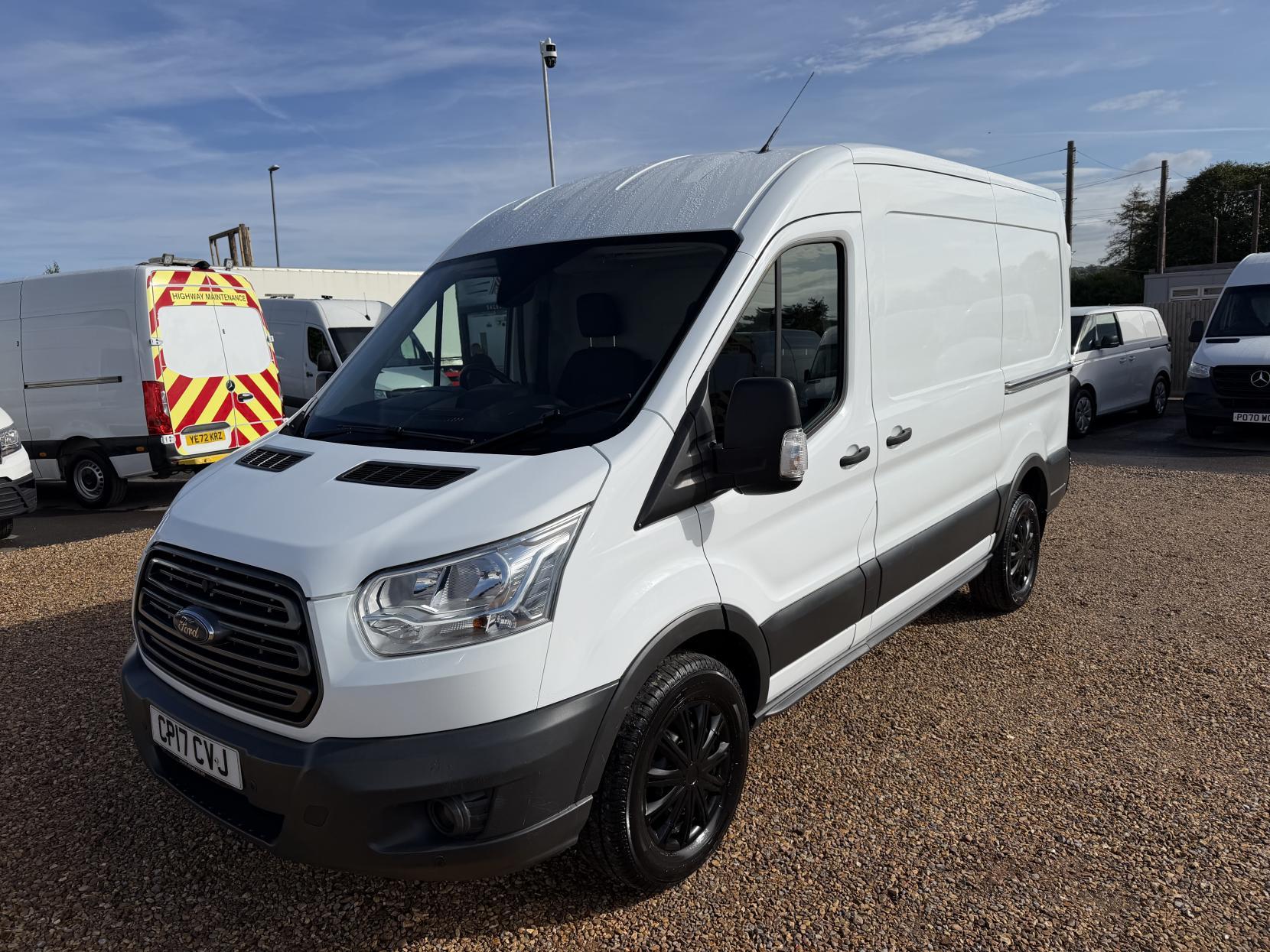 2017 Ford Transit 2.0 350 EcoBlue Panel Van 5dr Diesel Manual FWD L2 H2 Euro 6 (130 ps) - Thumbnail 7
