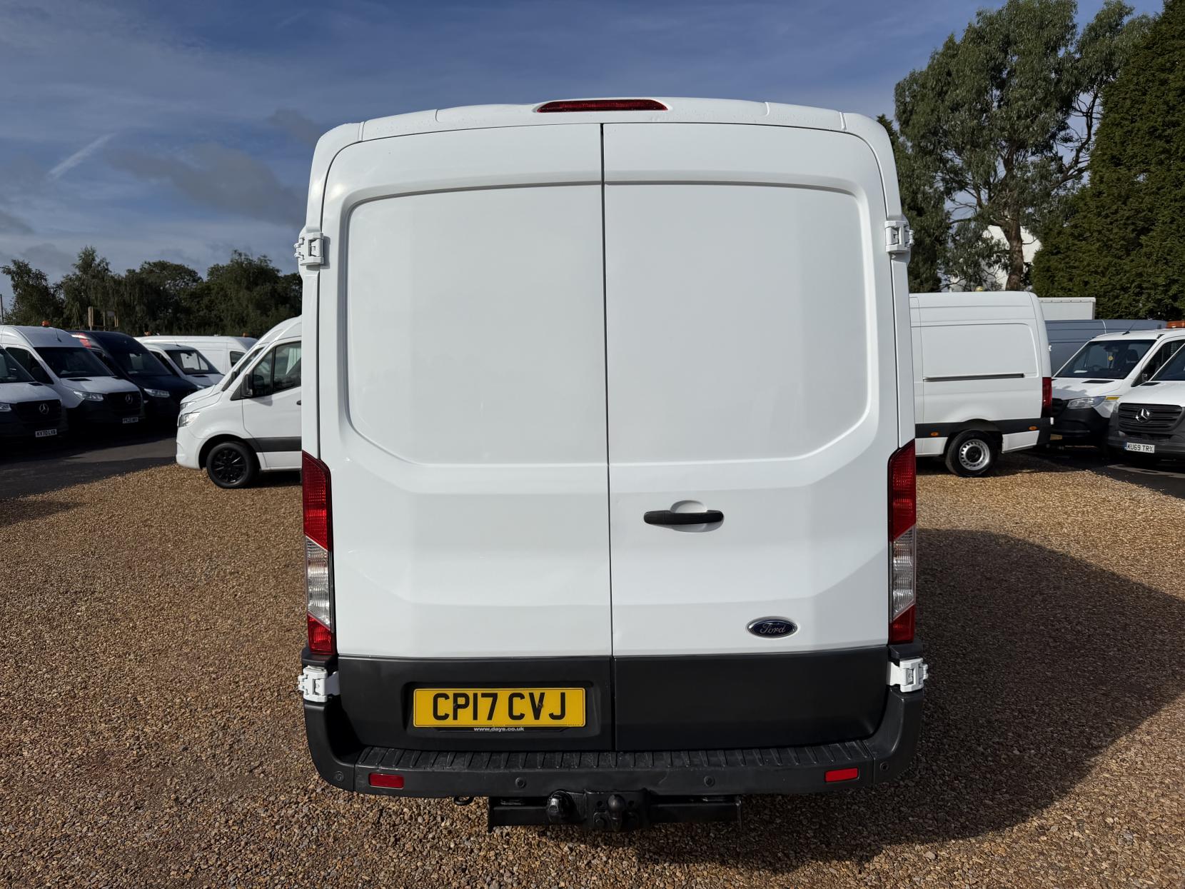 2017 Ford Transit 2.0 350 EcoBlue Panel Van 5dr Diesel Manual FWD L2 H2 Euro 6 (130 ps) - Thumbnail 10
