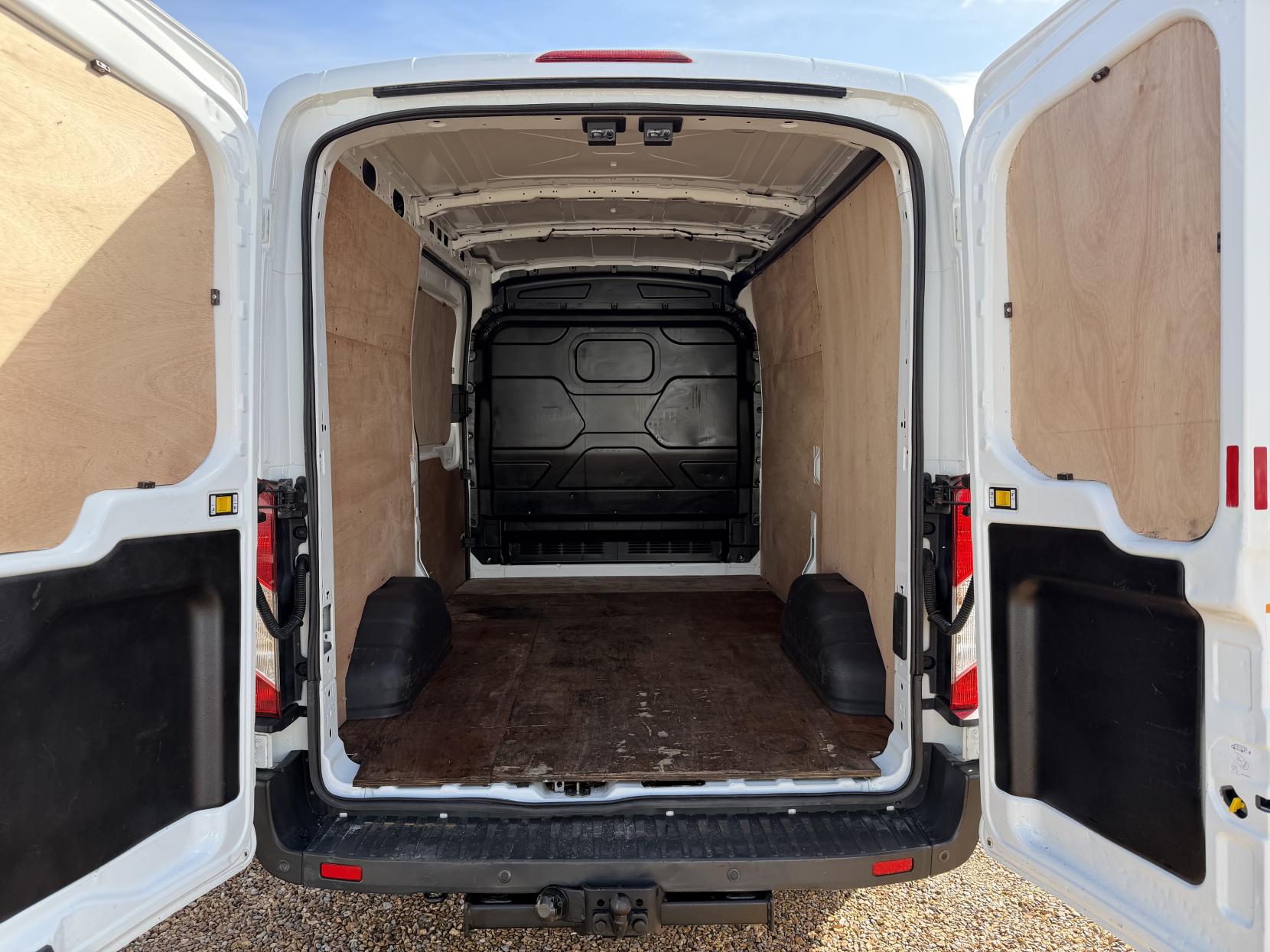 2017 Ford Transit 2.0 350 EcoBlue Panel Van 5dr Diesel Manual FWD L2 H2 Euro 6 (130 ps) - Thumbnail 47