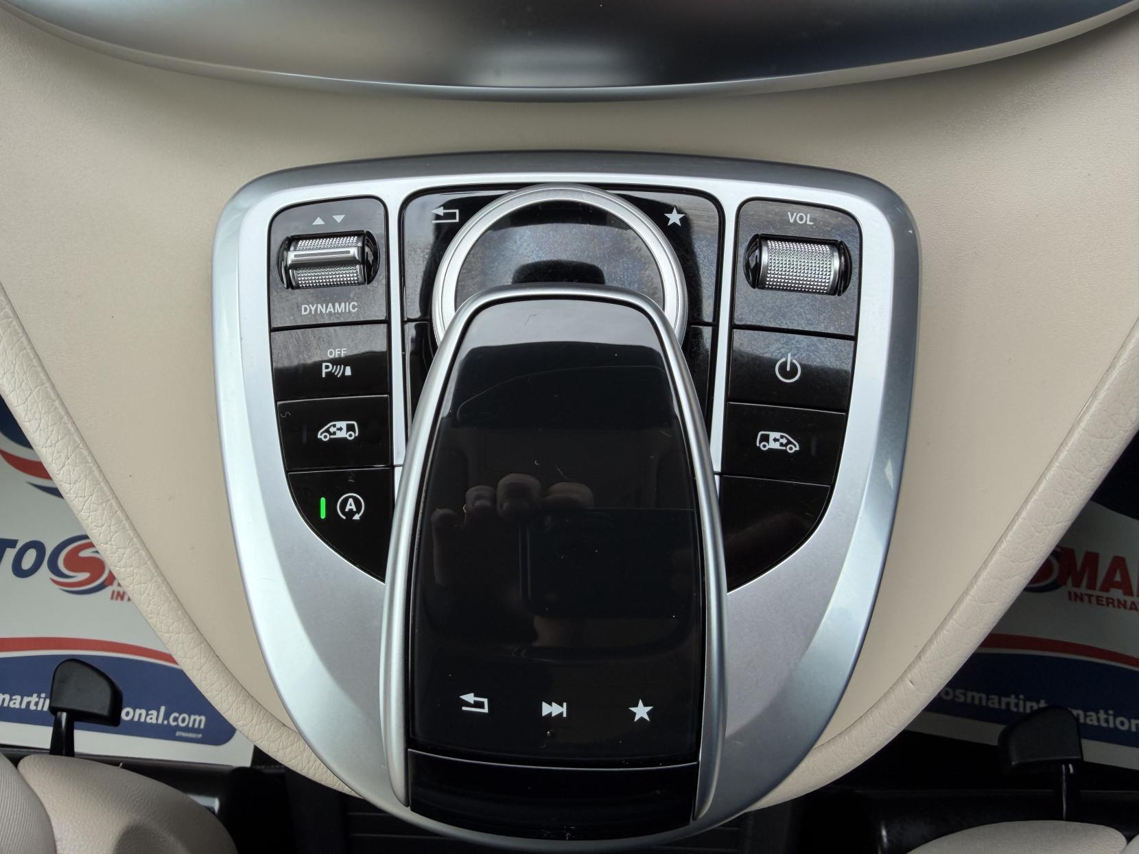 Mercedes-Benz V Class 2.0 V300d Sport MPV 5dr Diesel G-Tronic+ Euro 6 (s/s) XLWB (239 ps)