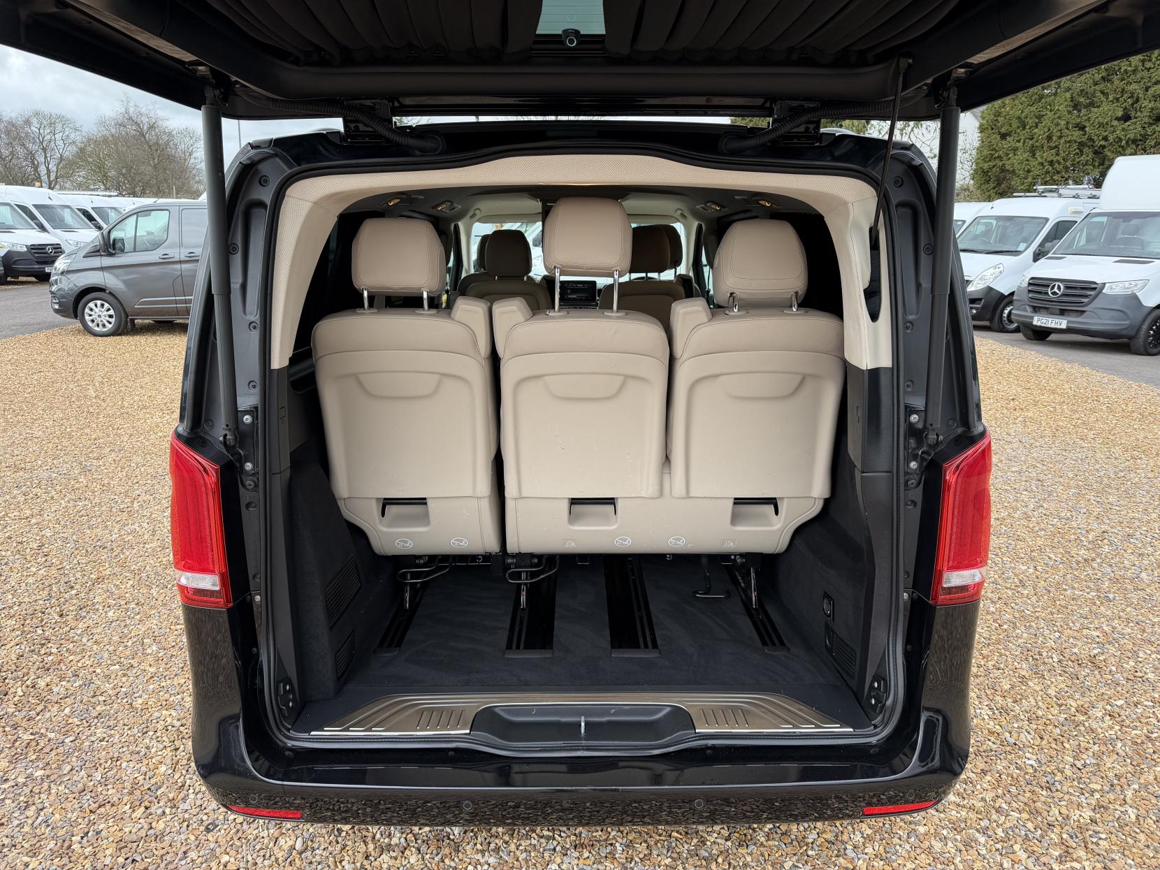 Mercedes-Benz V Class 2.0 V300d Sport MPV 5dr Diesel G-Tronic+ Euro 6 (s/s) XLWB (239 ps)