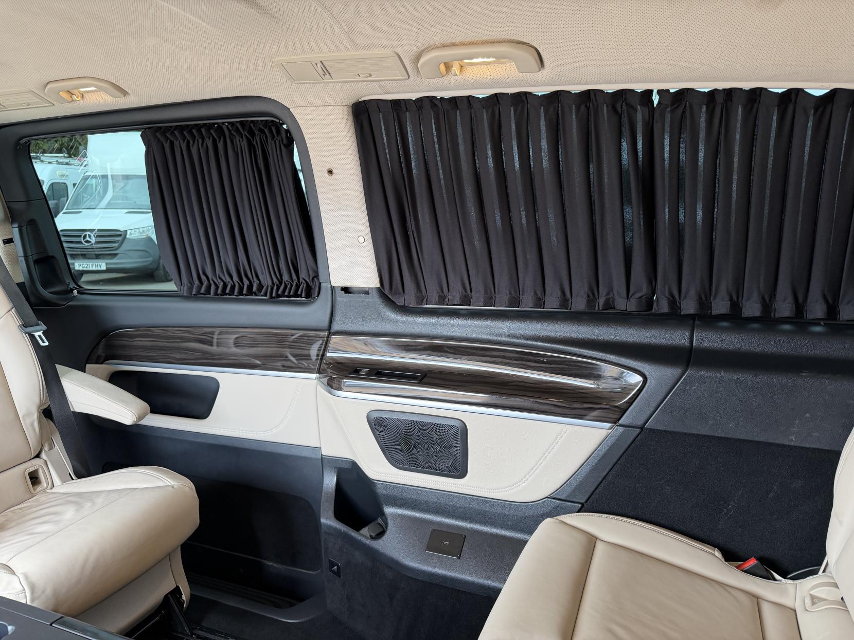 Mercedes-Benz V Class 2.0 V300d Sport MPV 5dr Diesel G-Tronic+ Euro 6 (s/s) XLWB (239 ps)