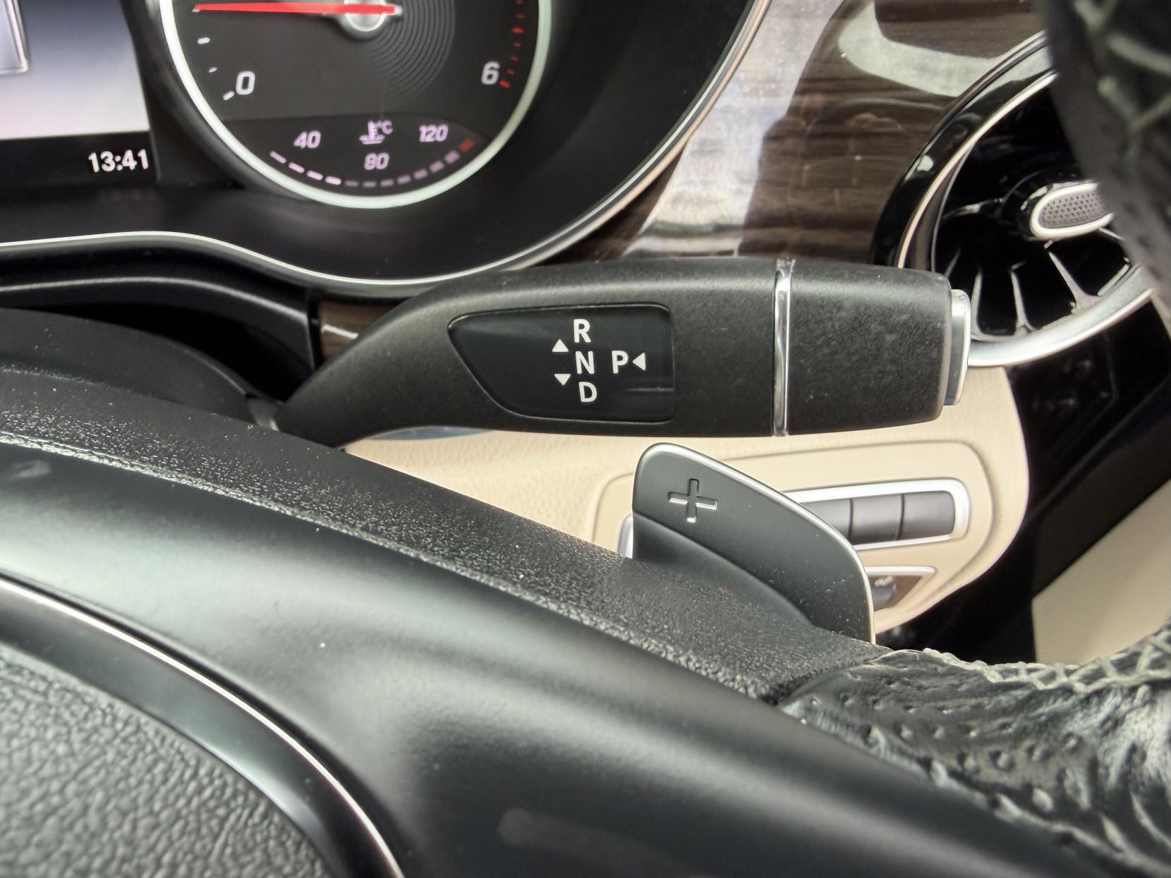 Mercedes-Benz V Class 2.0 V300d Sport MPV 5dr Diesel G-Tronic+ Euro 6 (s/s) XLWB (239 ps)