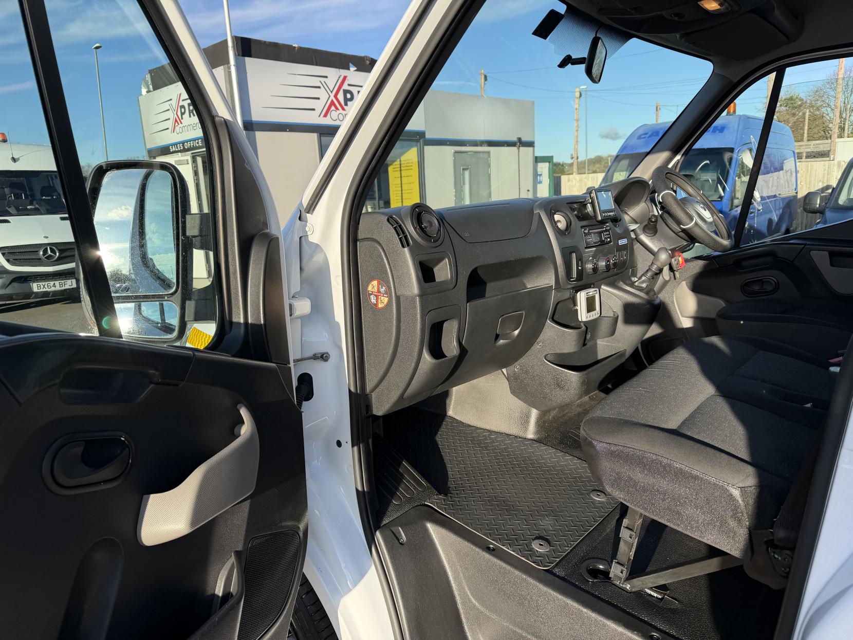 Vauxhall Movano 2.3 CDTi 3500 Panel Van 5dr Diesel Manual FWD L2 H2 Euro 6 (130 ps)