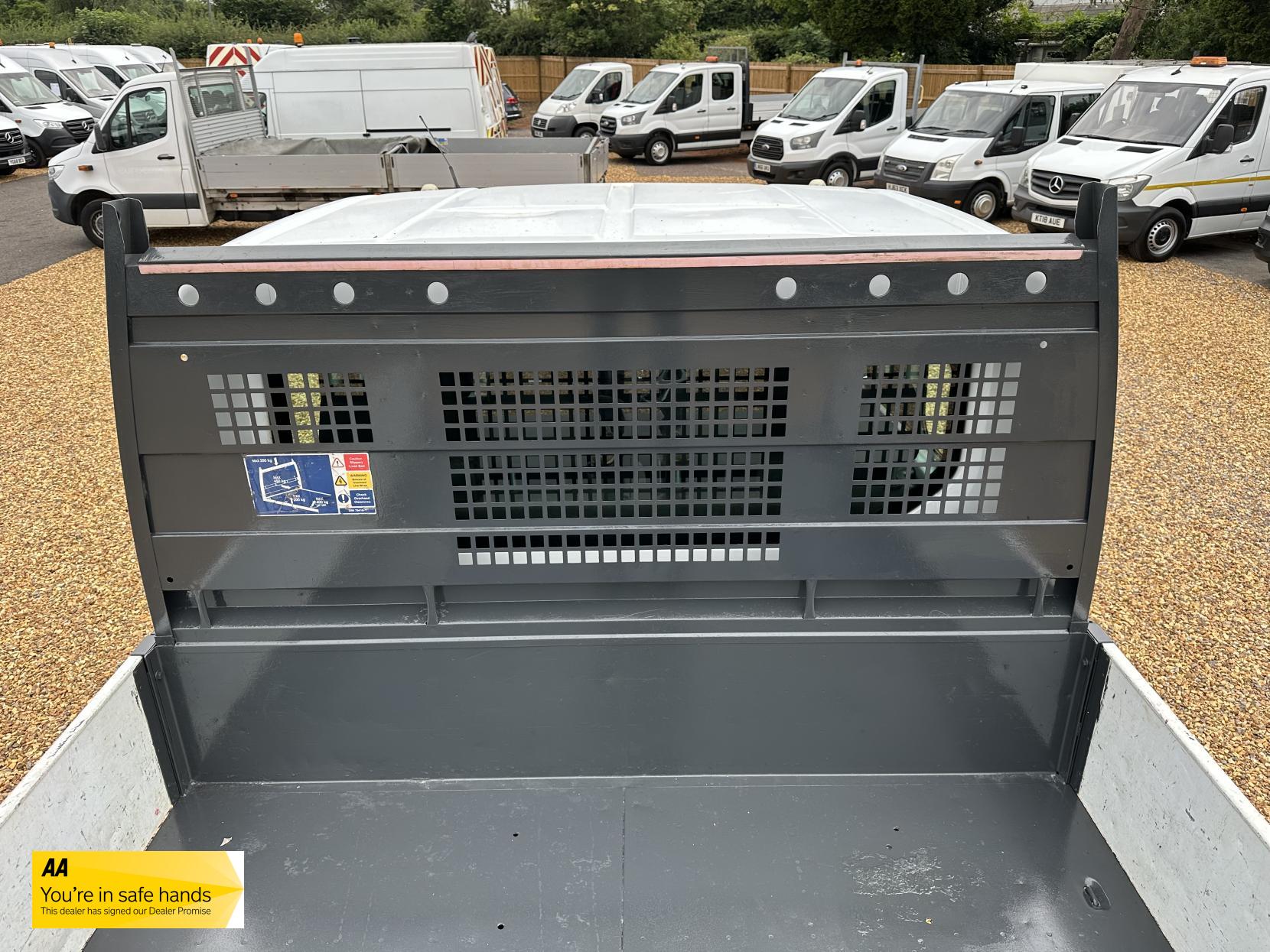 Ford Transit 2.2 TDCi 350 Chassis Double Cab 4dr Diesel Manual RWD L3 H1 Euro 5 (DRW) (125 ps)