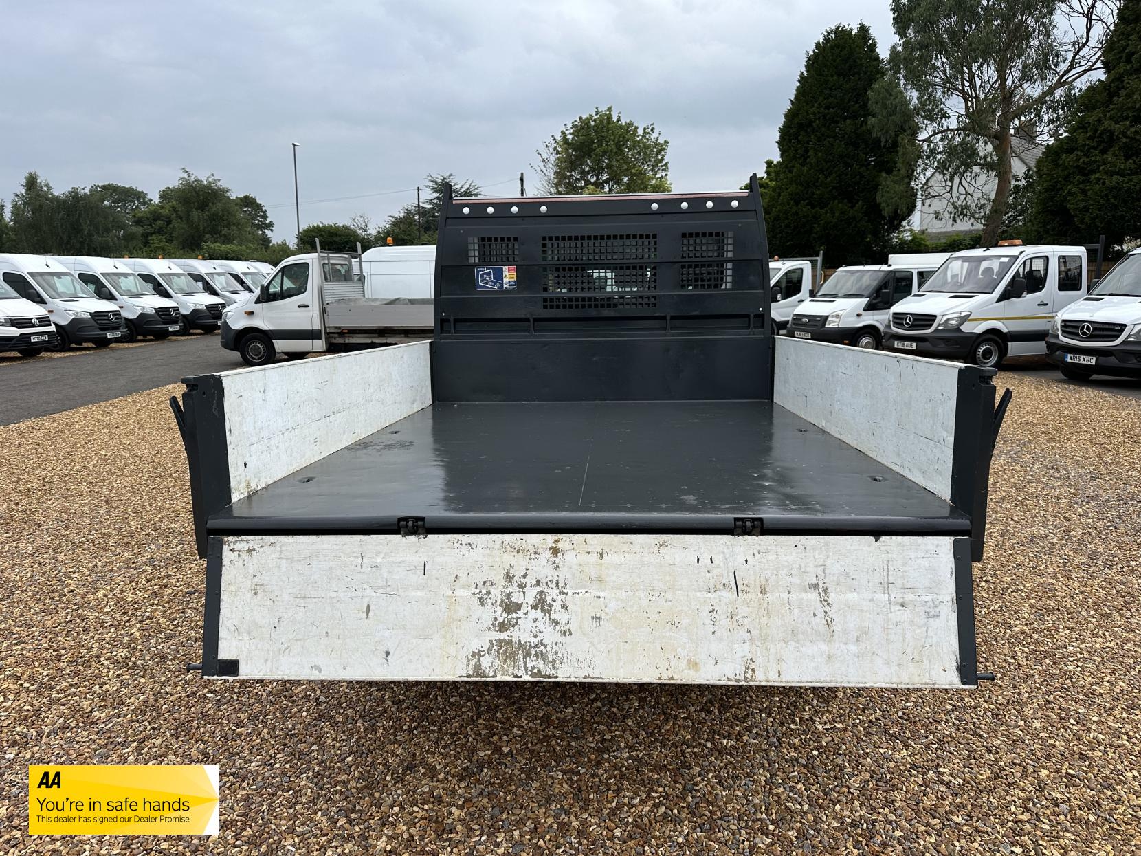 Ford Transit 2.2 TDCi 350 Chassis Double Cab 4dr Diesel Manual RWD L3 H1 Euro 5 (DRW) (125 ps)