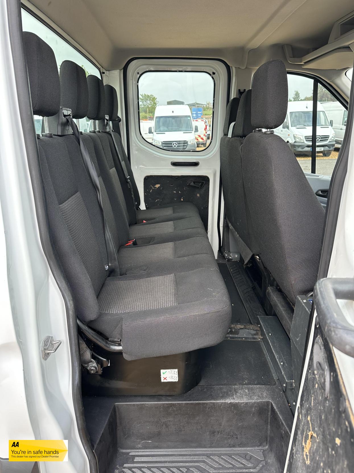 Ford Transit 2.2 TDCi 350 Chassis Double Cab 4dr Diesel Manual RWD L3 H1 Euro 5 (DRW) (125 ps)