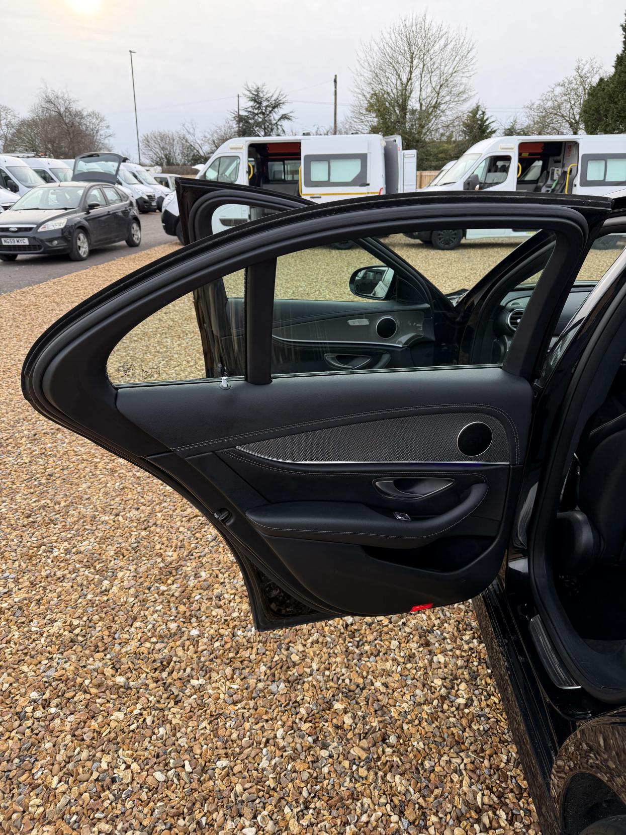 Mercedes-Benz E Class 2.0 E200d AMG Line Saloon 4dr Diesel G-Tronic+ Euro 6 (s/s) (150 ps)