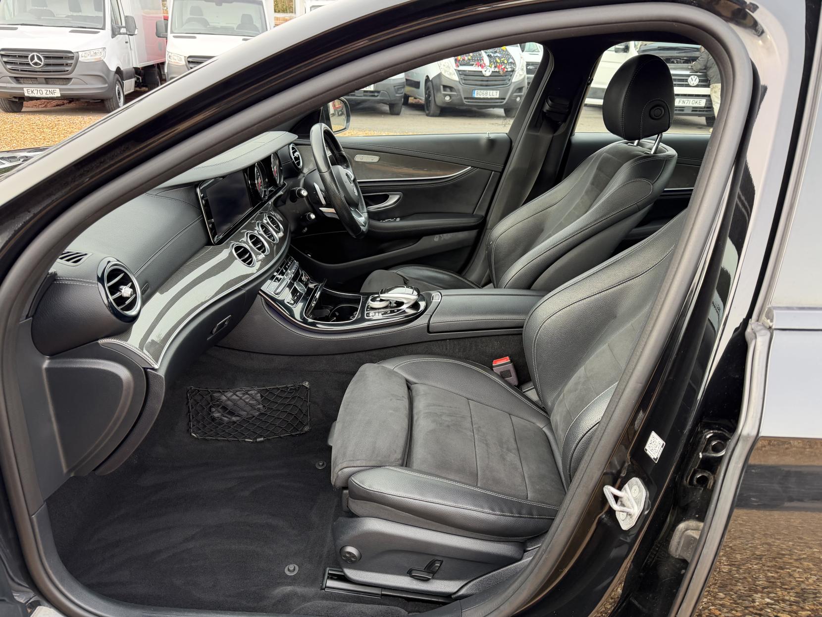 Mercedes-Benz E Class 2.0 E200d AMG Line Saloon 4dr Diesel G-Tronic+ Euro 6 (s/s) (150 ps)