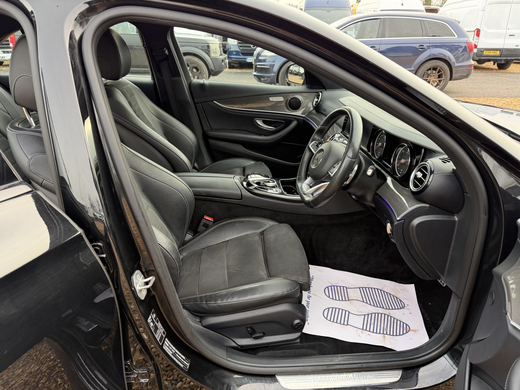 Mercedes-Benz E Class 2.0 E200d AMG Line Saloon 4dr Diesel G-Tronic+ Euro 6 (s/s) (150 ps)