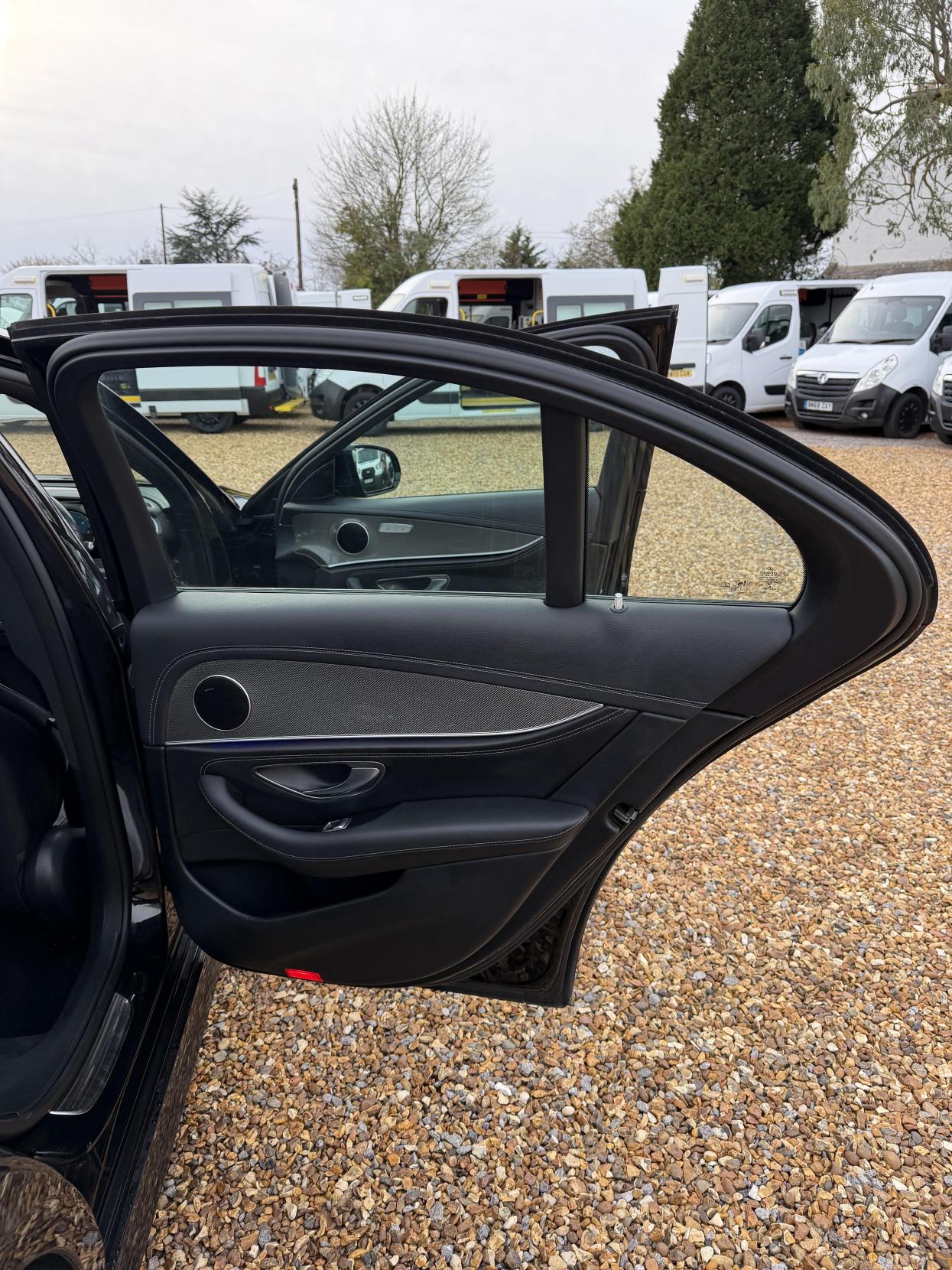 Mercedes-Benz E Class 2.0 E200d AMG Line Saloon 4dr Diesel G-Tronic+ Euro 6 (s/s) (150 ps)