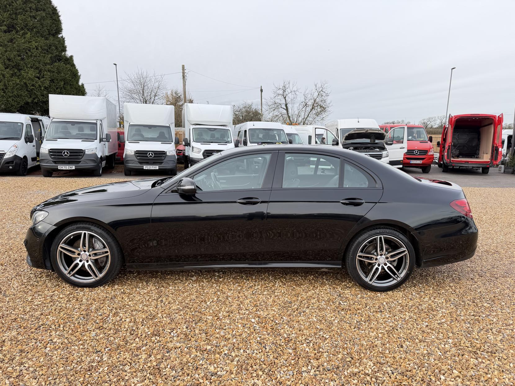 Mercedes-Benz E Class 2.0 E200d AMG Line Saloon 4dr Diesel G-Tronic+ Euro 6 (s/s) (150 ps)