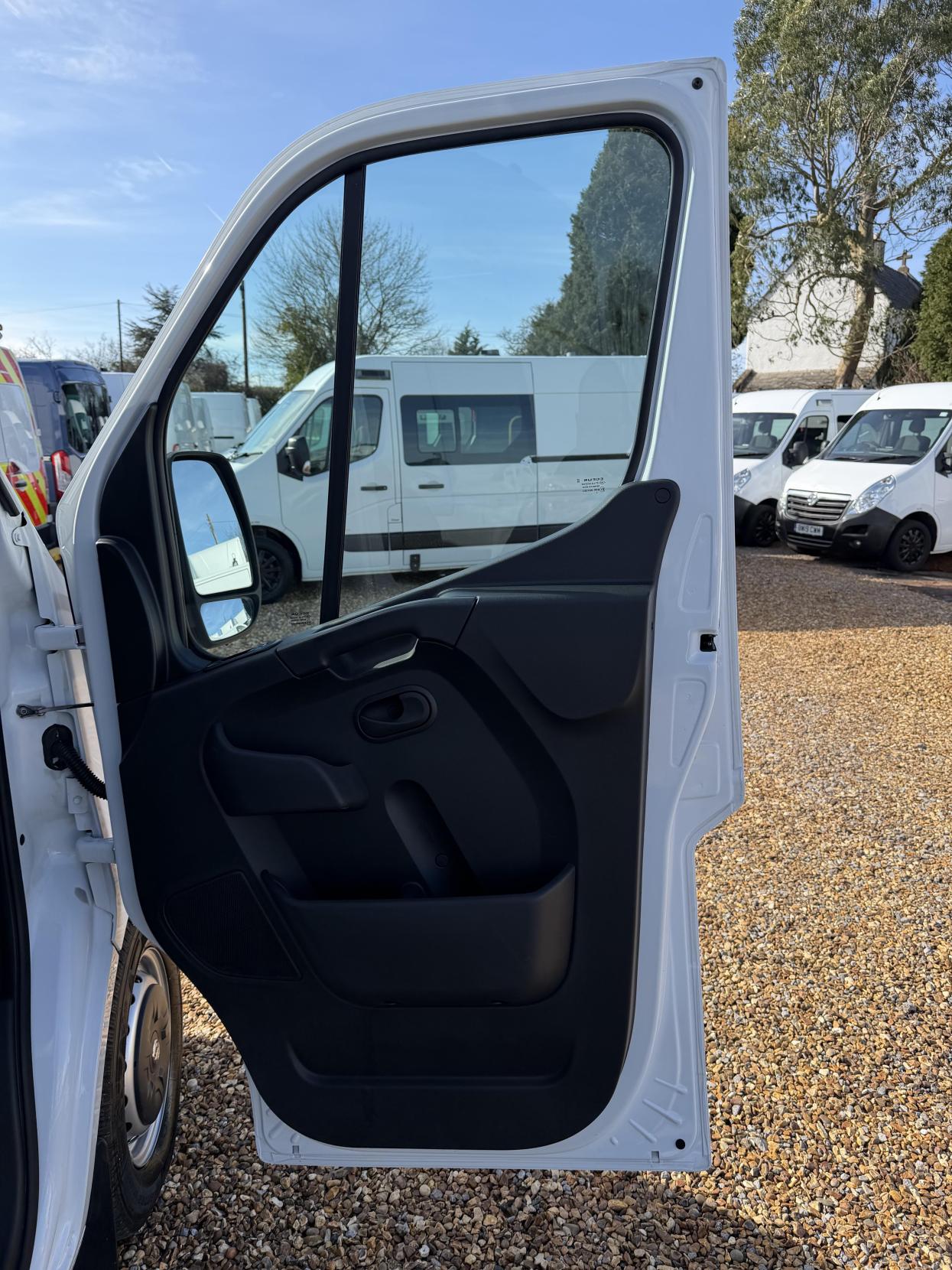 Vauxhall Movano 2.3 CDTi 3500 BiTurbo Edition Panel Van 5dr Diesel Manual FWD L2 H2 Euro 6 (135 ps)