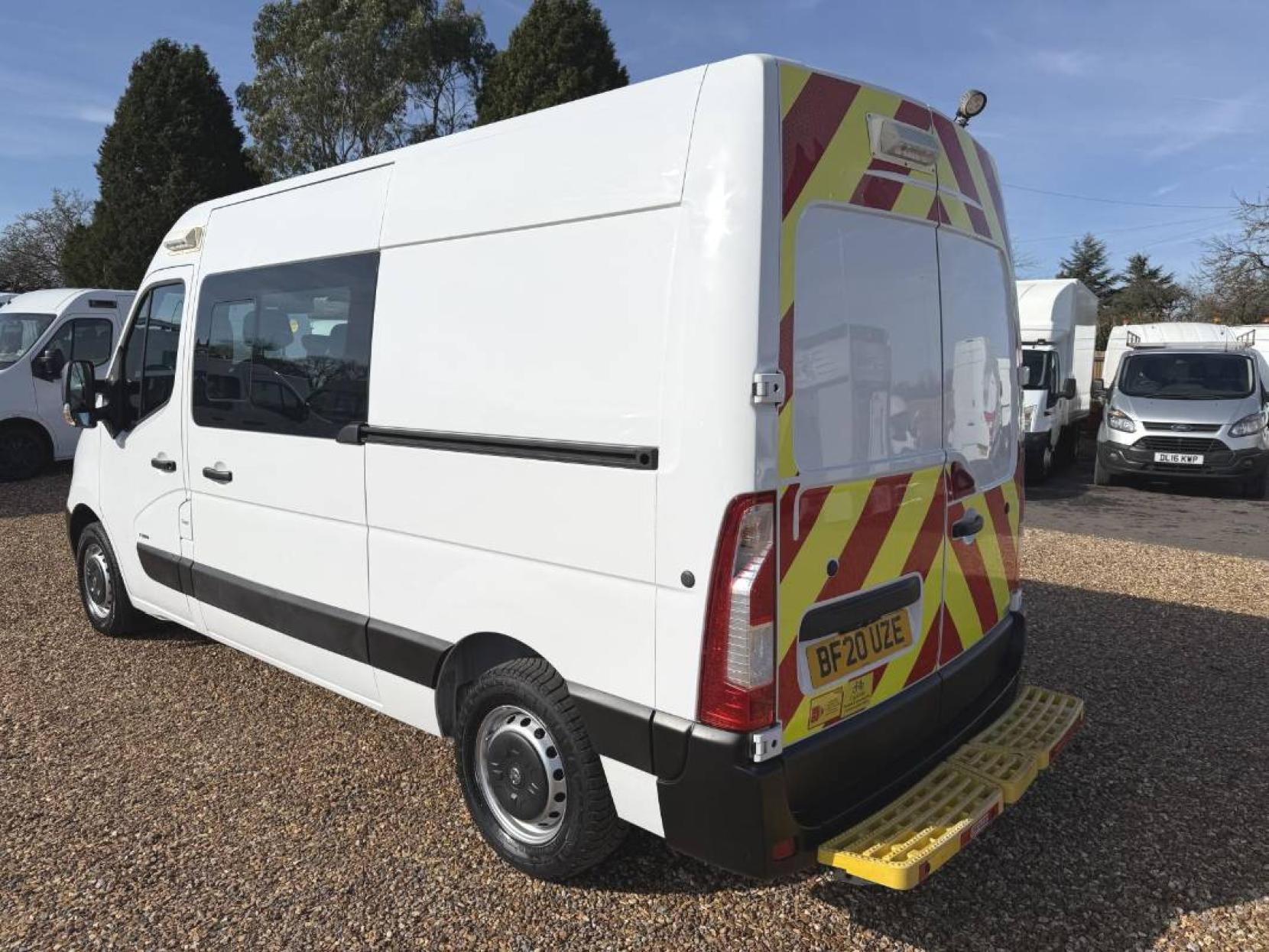 Vauxhall Movano 2.3 CDTi 3500 BiTurbo Edition Panel Van 5dr Diesel Manual FWD L2 H2 Euro 6 (135 ps)