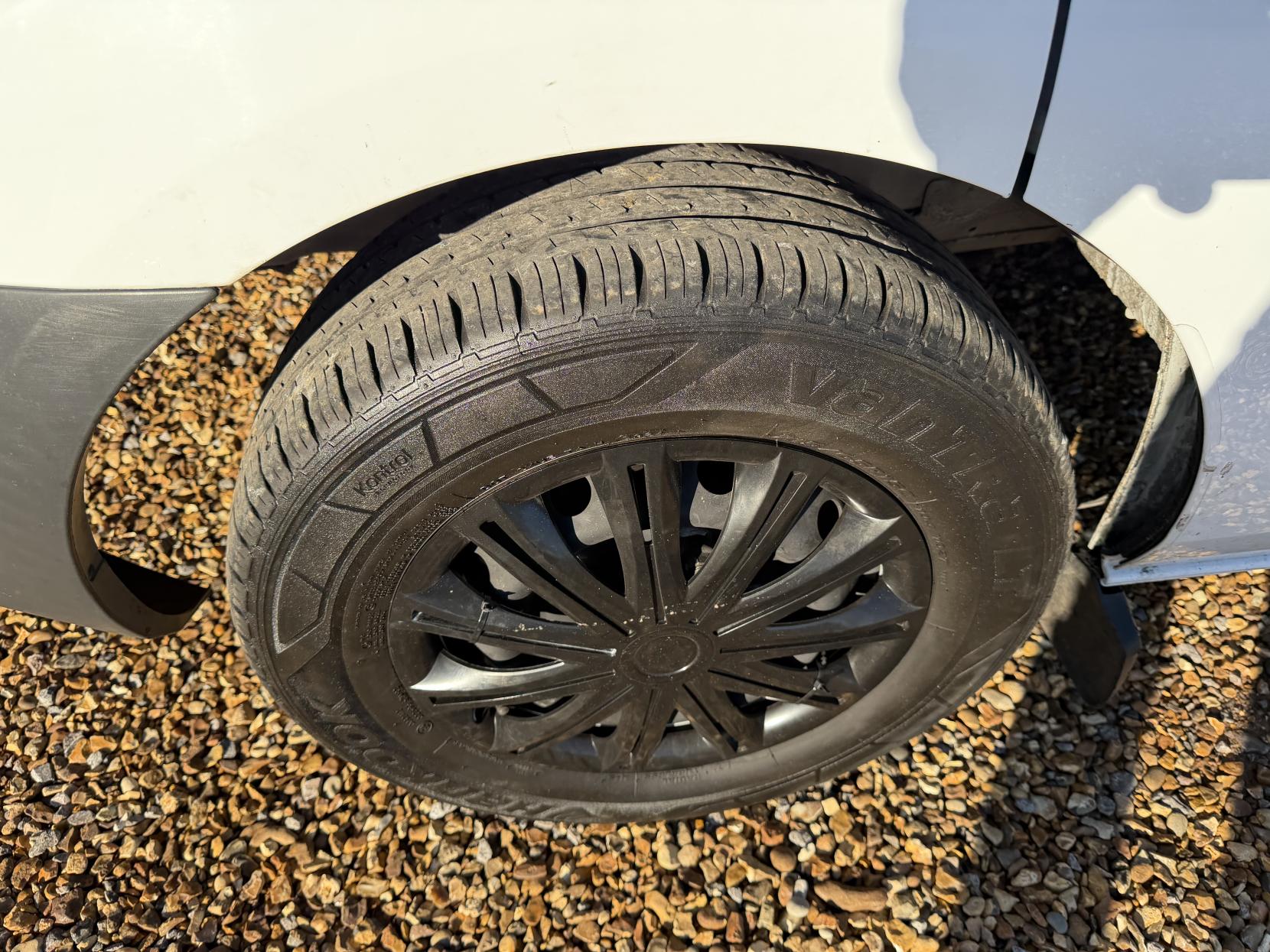 Ford Transit Custom 2.2 TDCi 290 Panel Van 5dr Diesel Manual L1 H1 (186 g/km, 98 bhp)