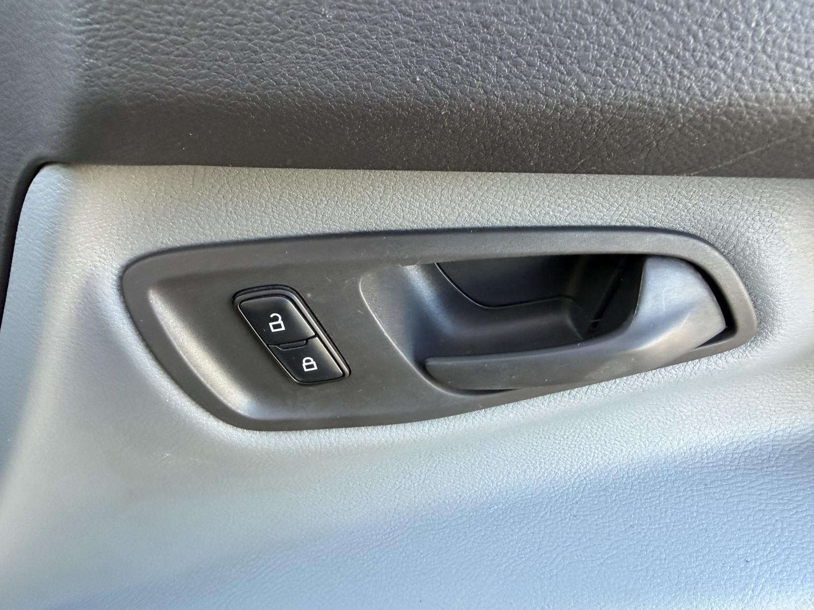 Ford Transit Custom 2.2 TDCi 290 Panel Van 5dr Diesel Manual L1 H1 (186 g/km, 98 bhp)