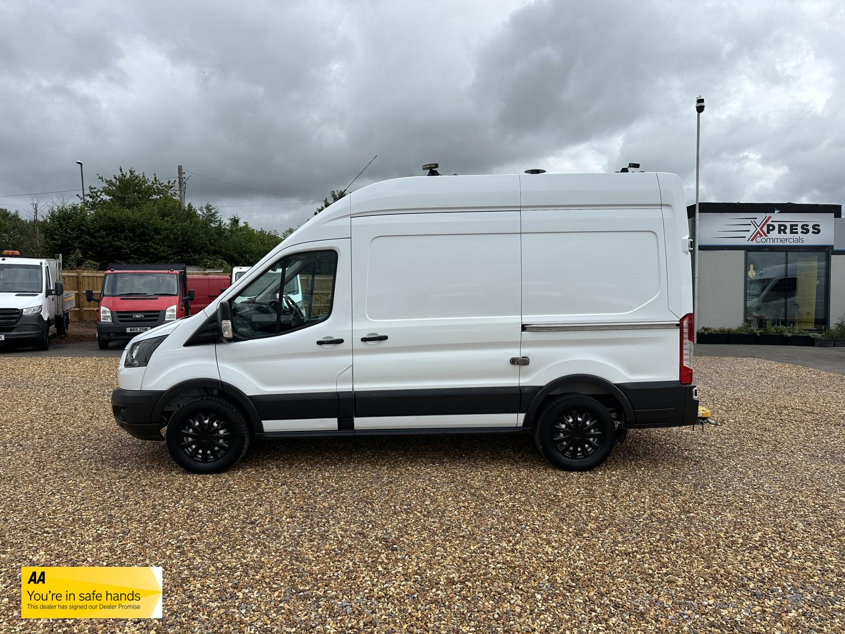 Ford Transit 2.0 350 EcoBlue Panel Van 5dr Diesel Manual RWD L2 H3 Euro 6 (130 ps)