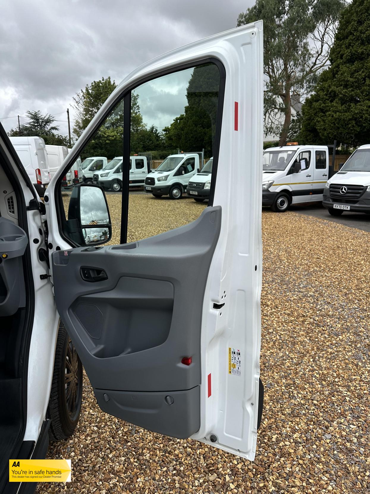Ford Transit 2.0 350 EcoBlue Panel Van 5dr Diesel Manual RWD L2 H3 Euro 6 (130 ps)
