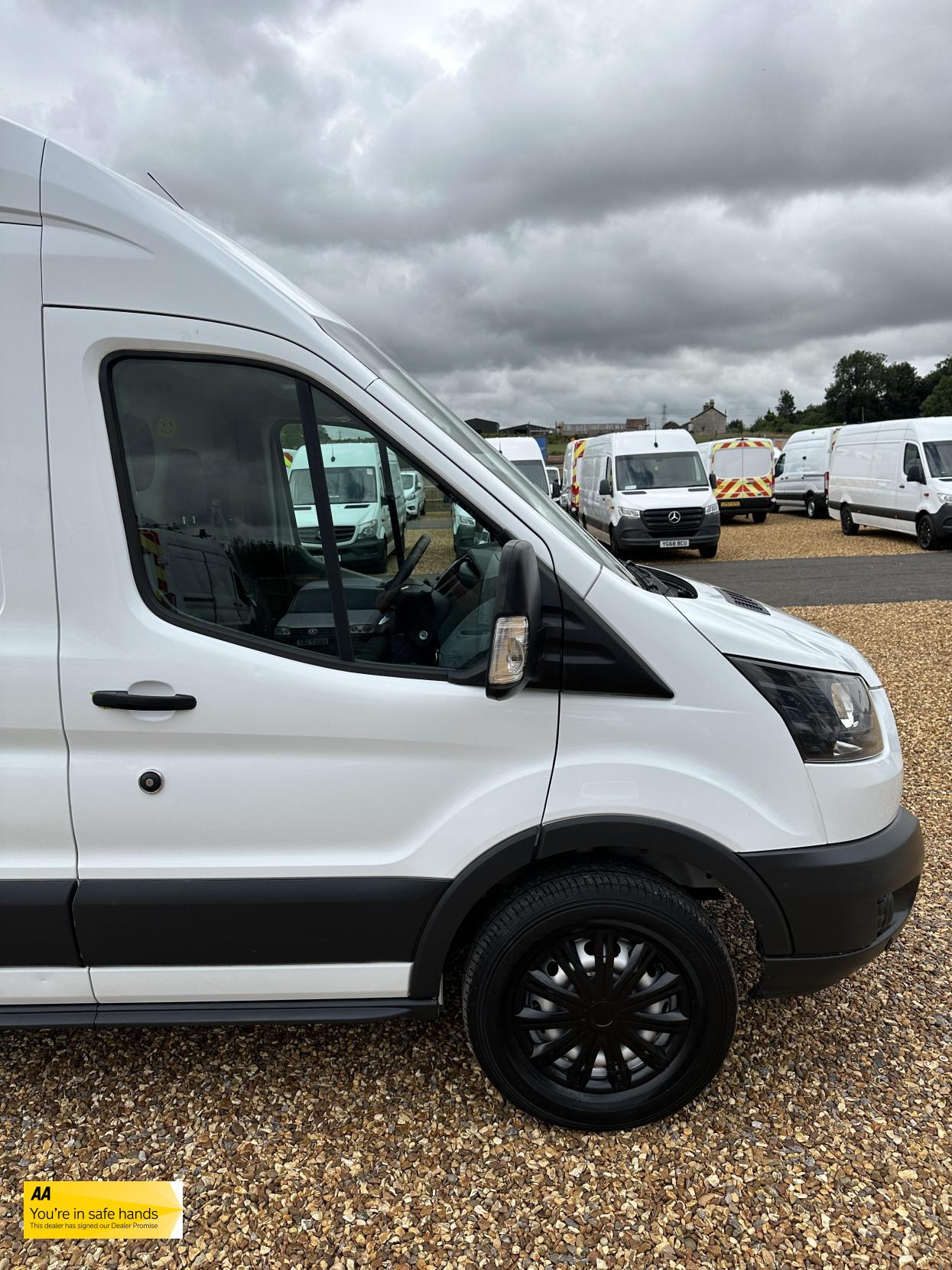 Ford Transit 2.0 350 EcoBlue Panel Van 5dr Diesel Manual RWD L2 H3 Euro 6 (130 ps)