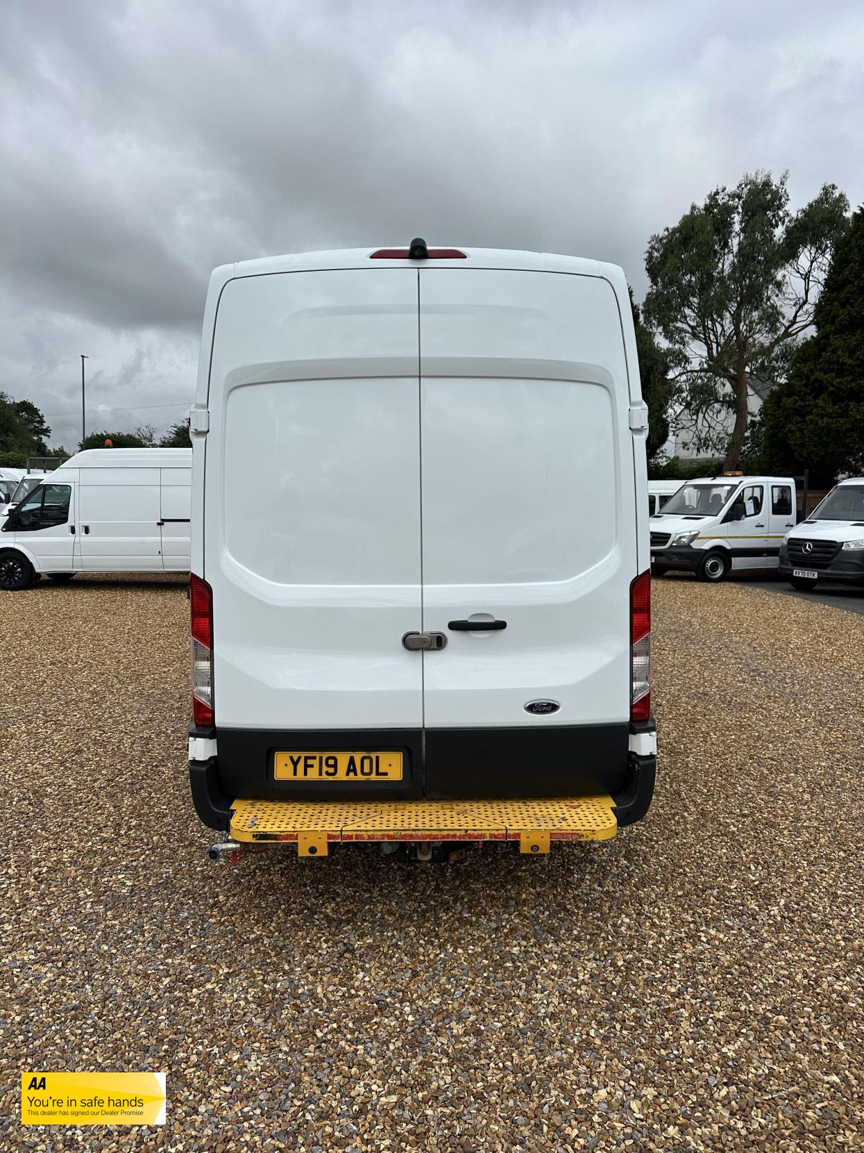 Ford Transit 2.0 350 EcoBlue Panel Van 5dr Diesel Manual RWD L2 H3 Euro 6 (130 ps)