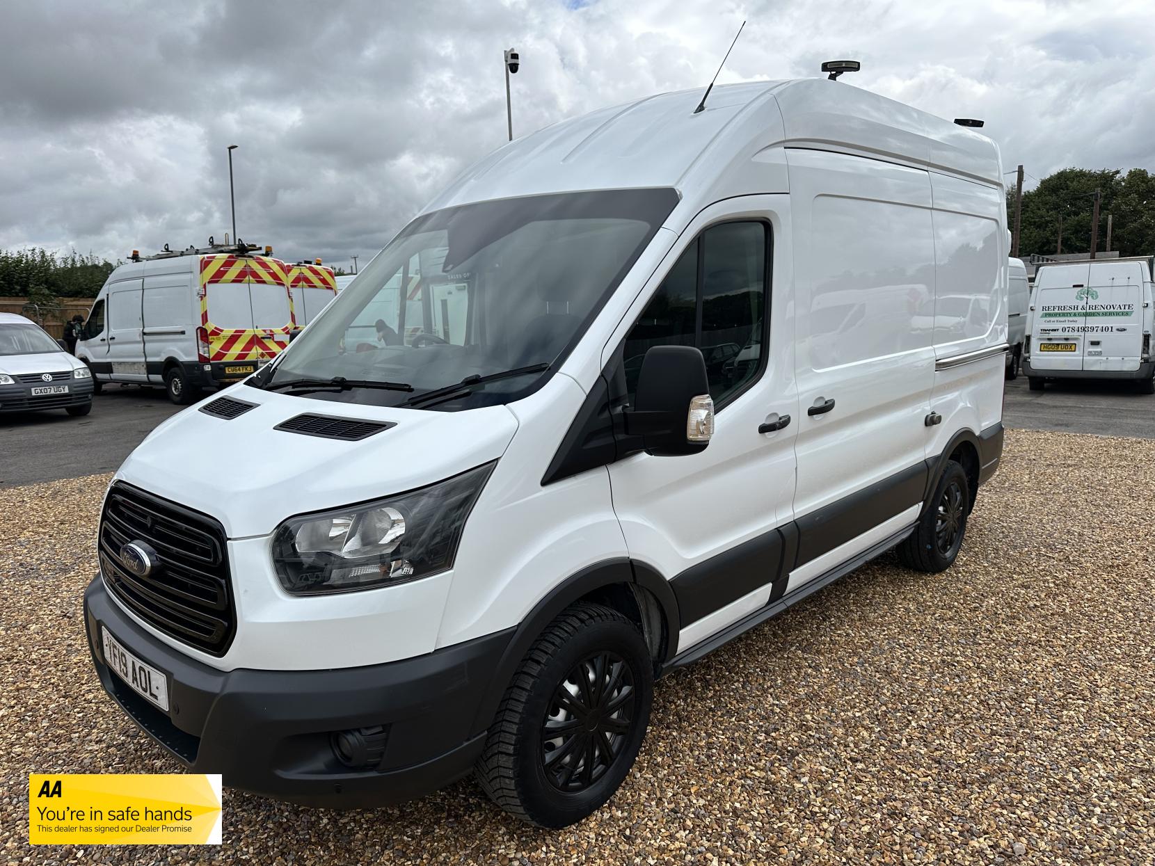 Ford Transit 2.0 350 EcoBlue Panel Van 5dr Diesel Manual RWD L2 H3 Euro 6 (130 ps)
