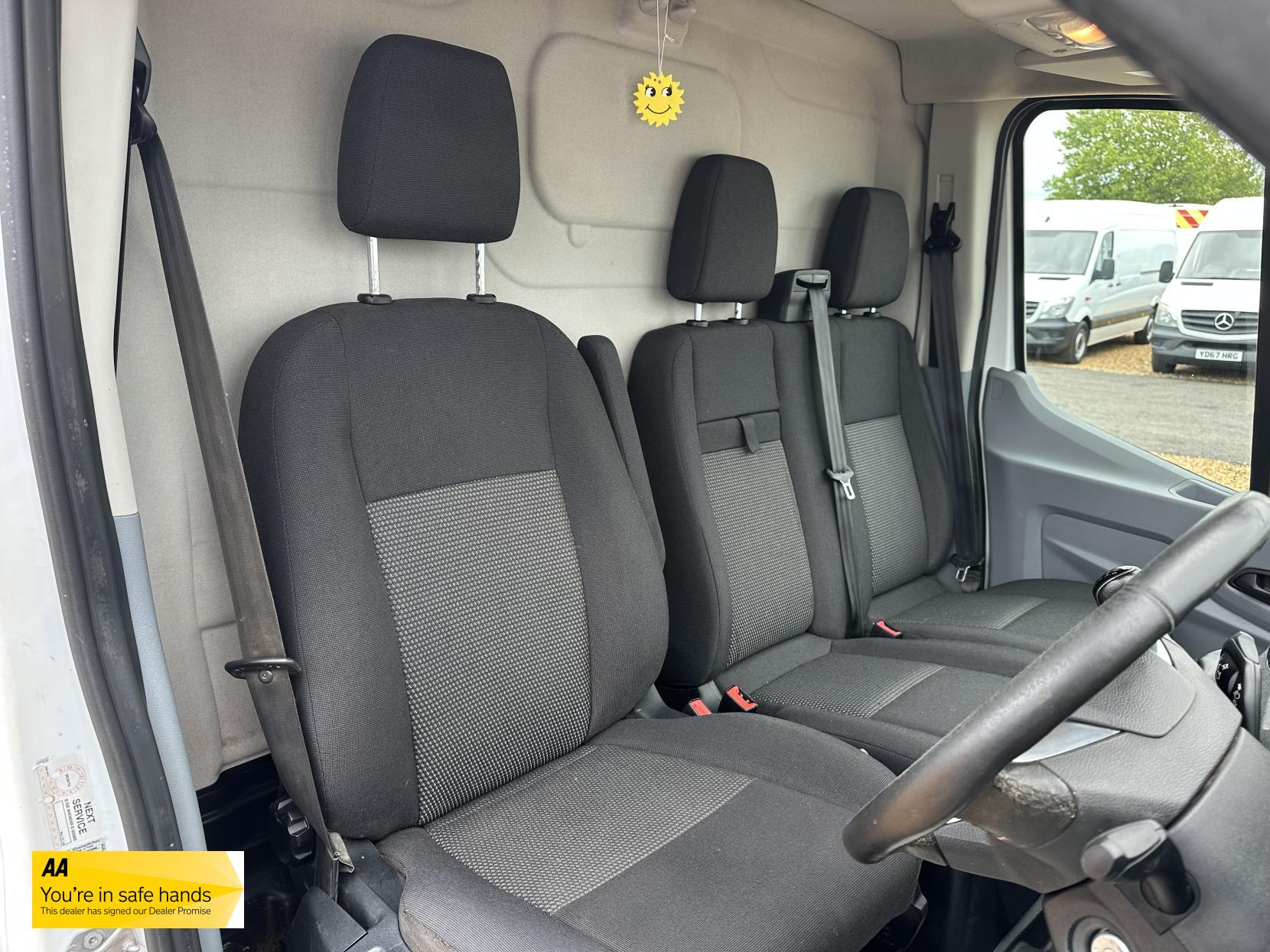 Ford Transit 2.0 350 EcoBlue Panel Van 5dr Diesel Manual RWD L2 H3 Euro 6 (130 ps)