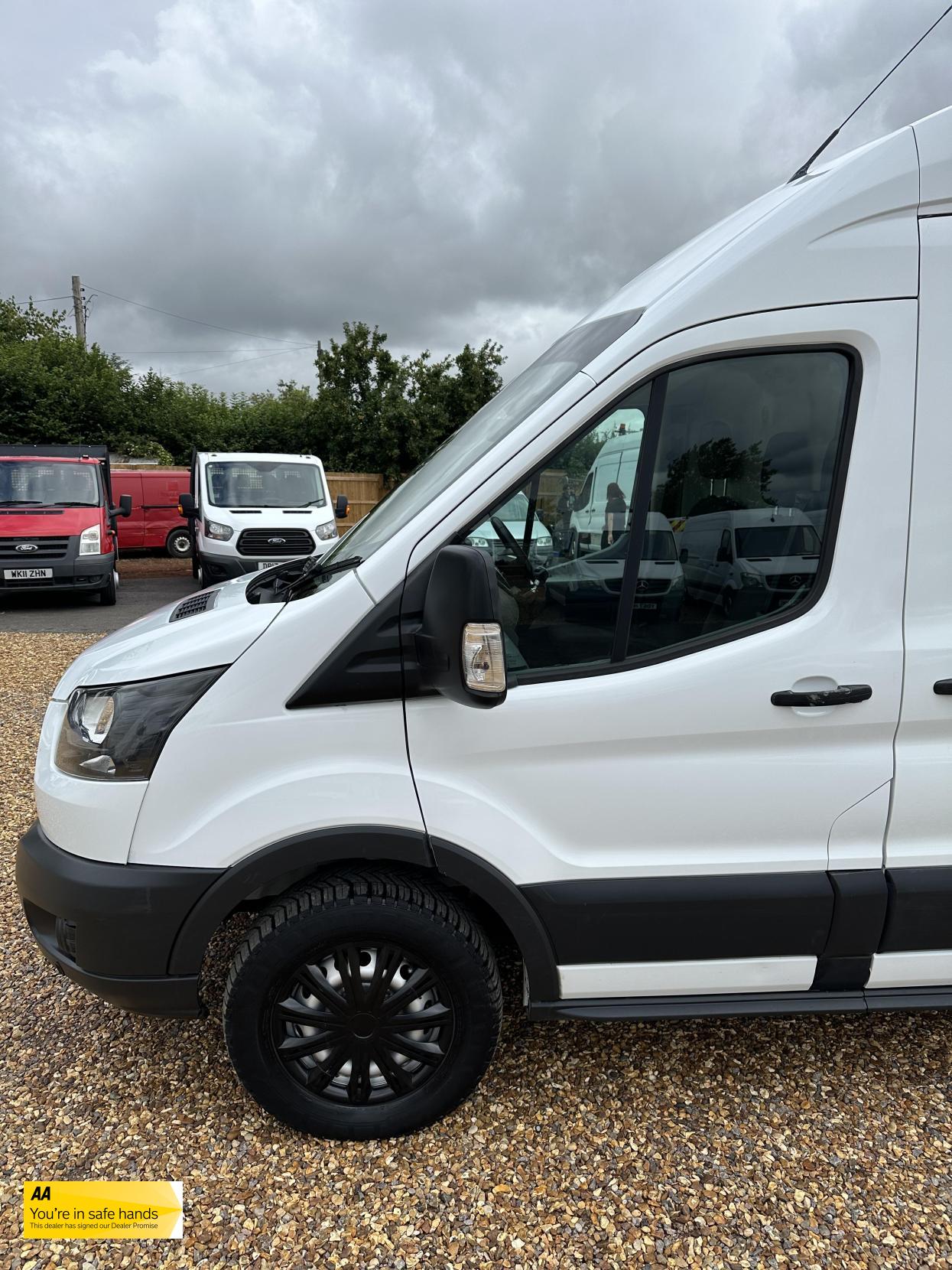 Ford Transit 2.0 350 EcoBlue Panel Van 5dr Diesel Manual RWD L2 H3 Euro 6 (130 ps)
