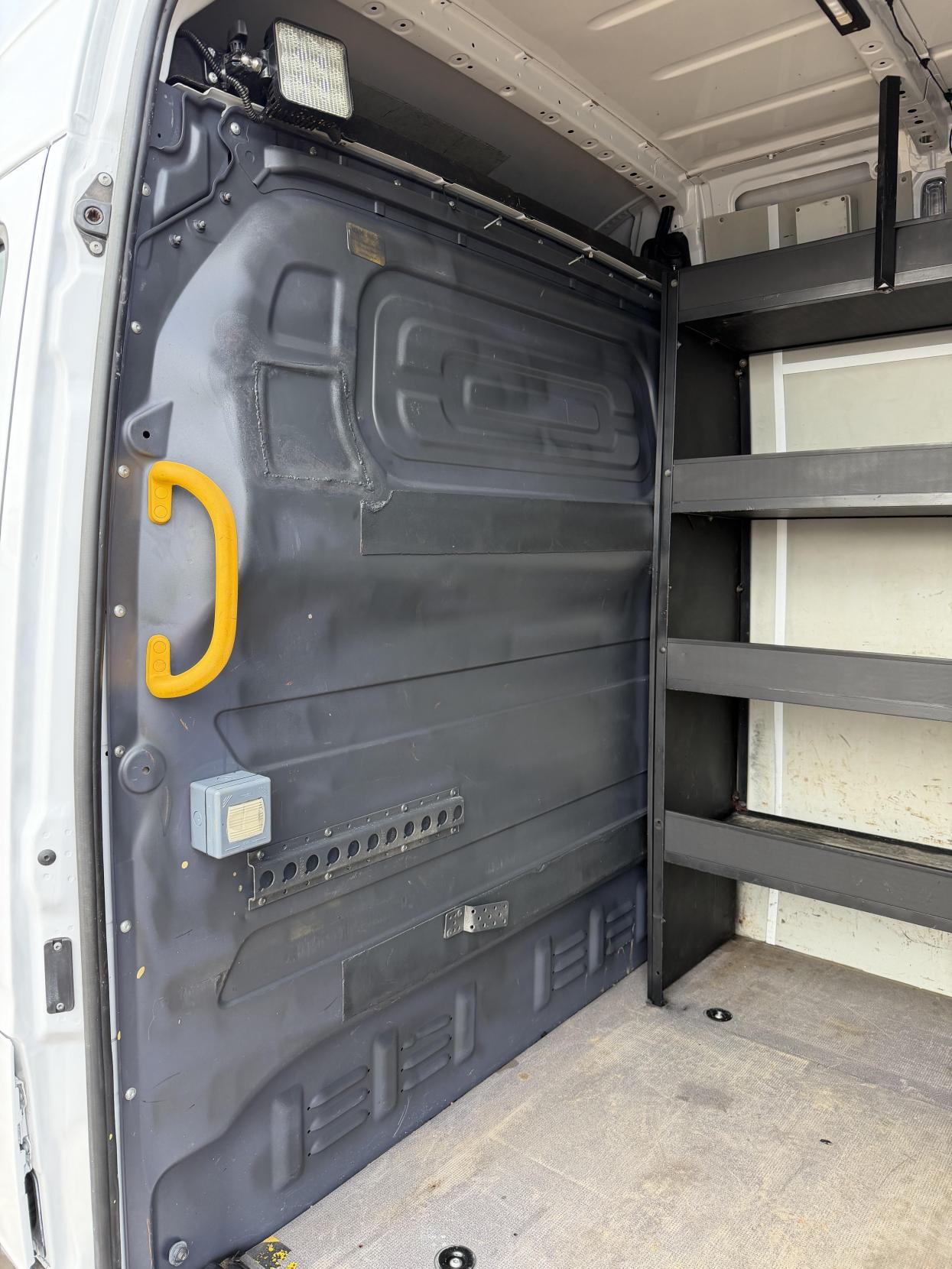 Mercedes-Benz Sprinter 2.1 316 CDI Panel Van 5dr Diesel Manual RWD L2 H2 Euro 6 (163 ps)