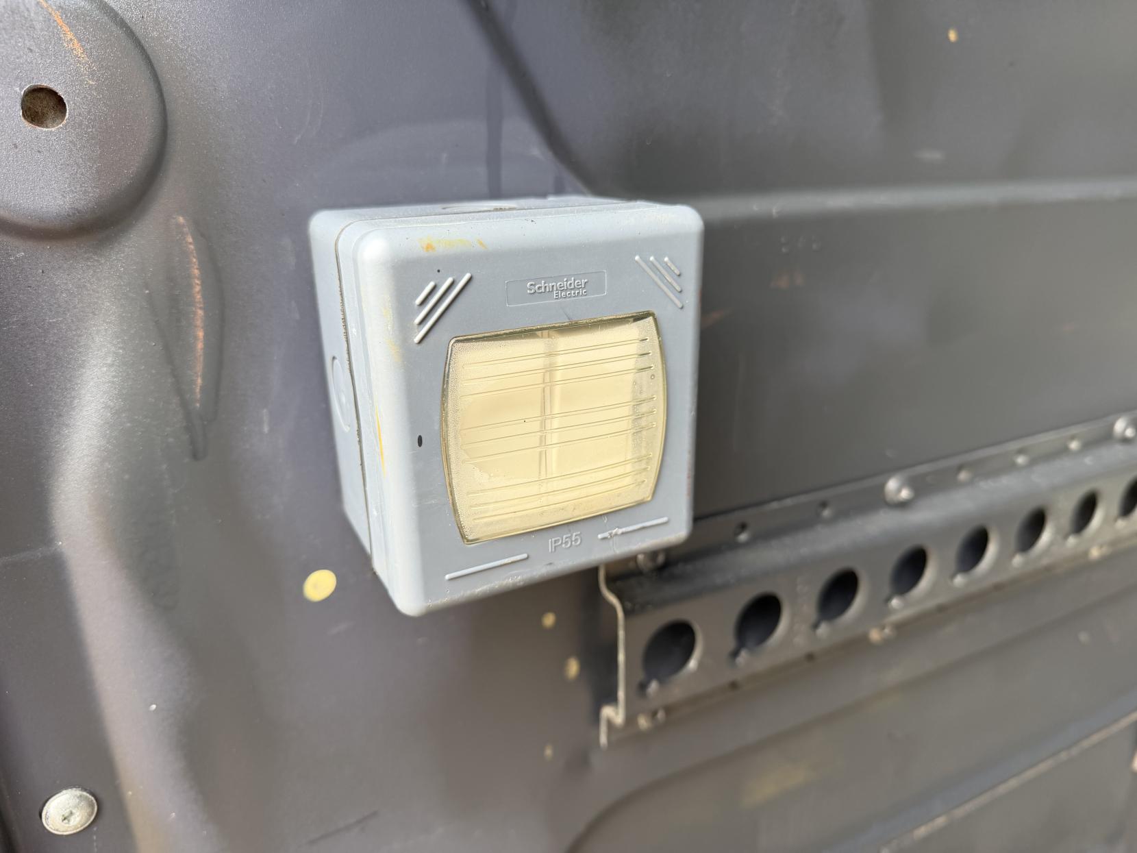 Mercedes-Benz Sprinter 2.1 316 CDI Panel Van 5dr Diesel Manual RWD L2 H2 Euro 6 (163 ps)