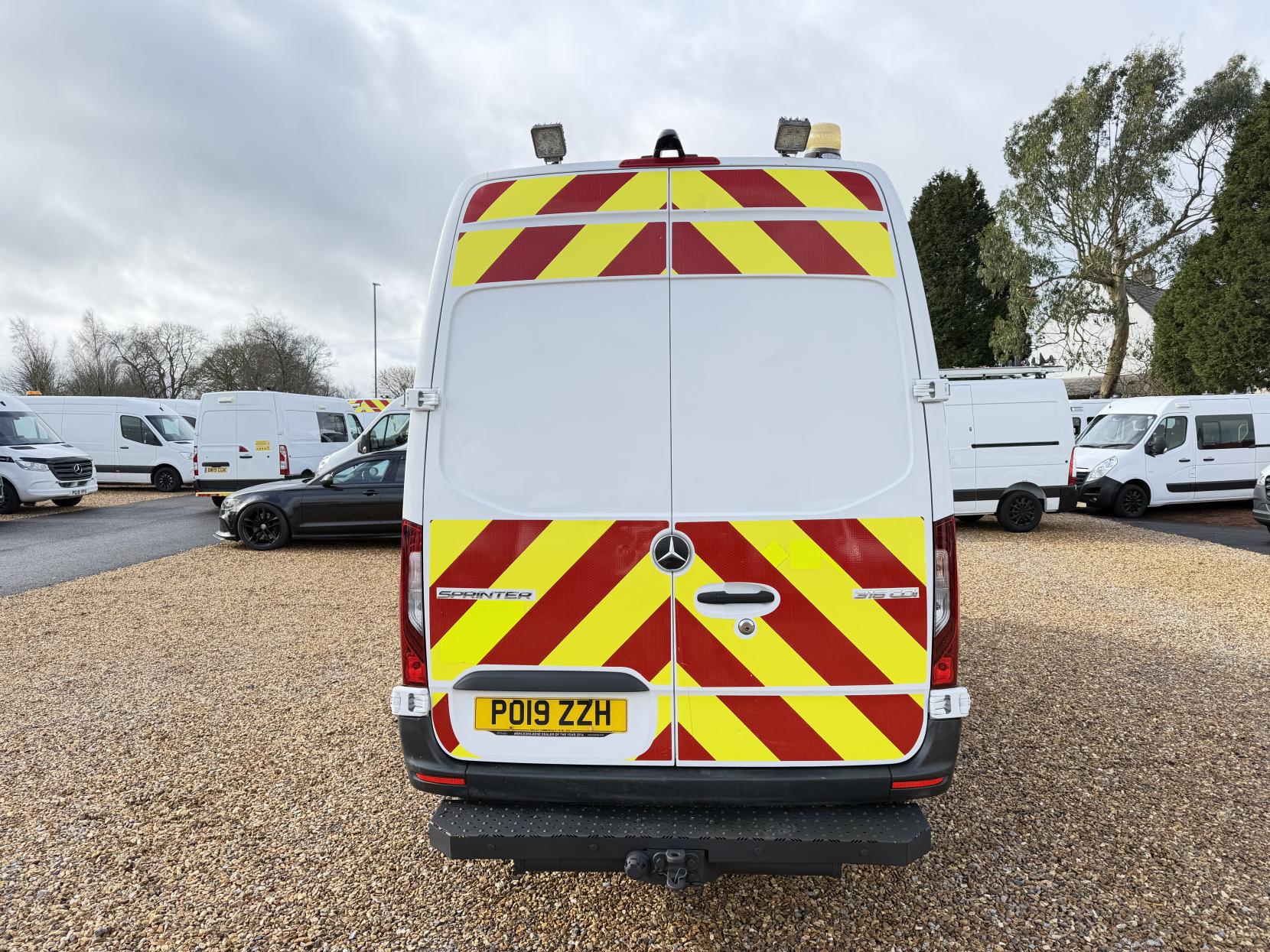 Mercedes-Benz Sprinter 2.1 316 CDI Panel Van 5dr Diesel Manual RWD L2 H2 Euro 6 (163 ps)