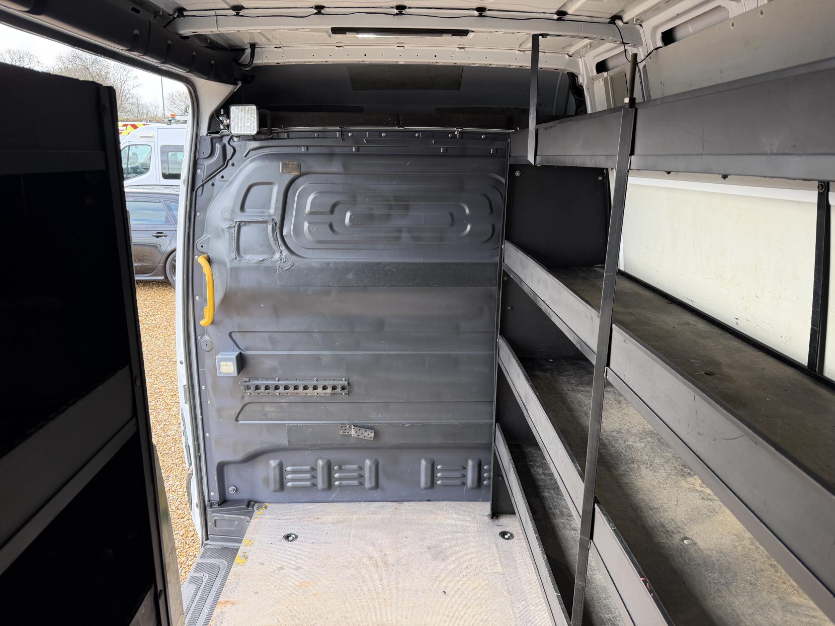 Mercedes-Benz Sprinter 2.1 316 CDI Panel Van 5dr Diesel Manual RWD L2 H2 Euro 6 (163 ps)