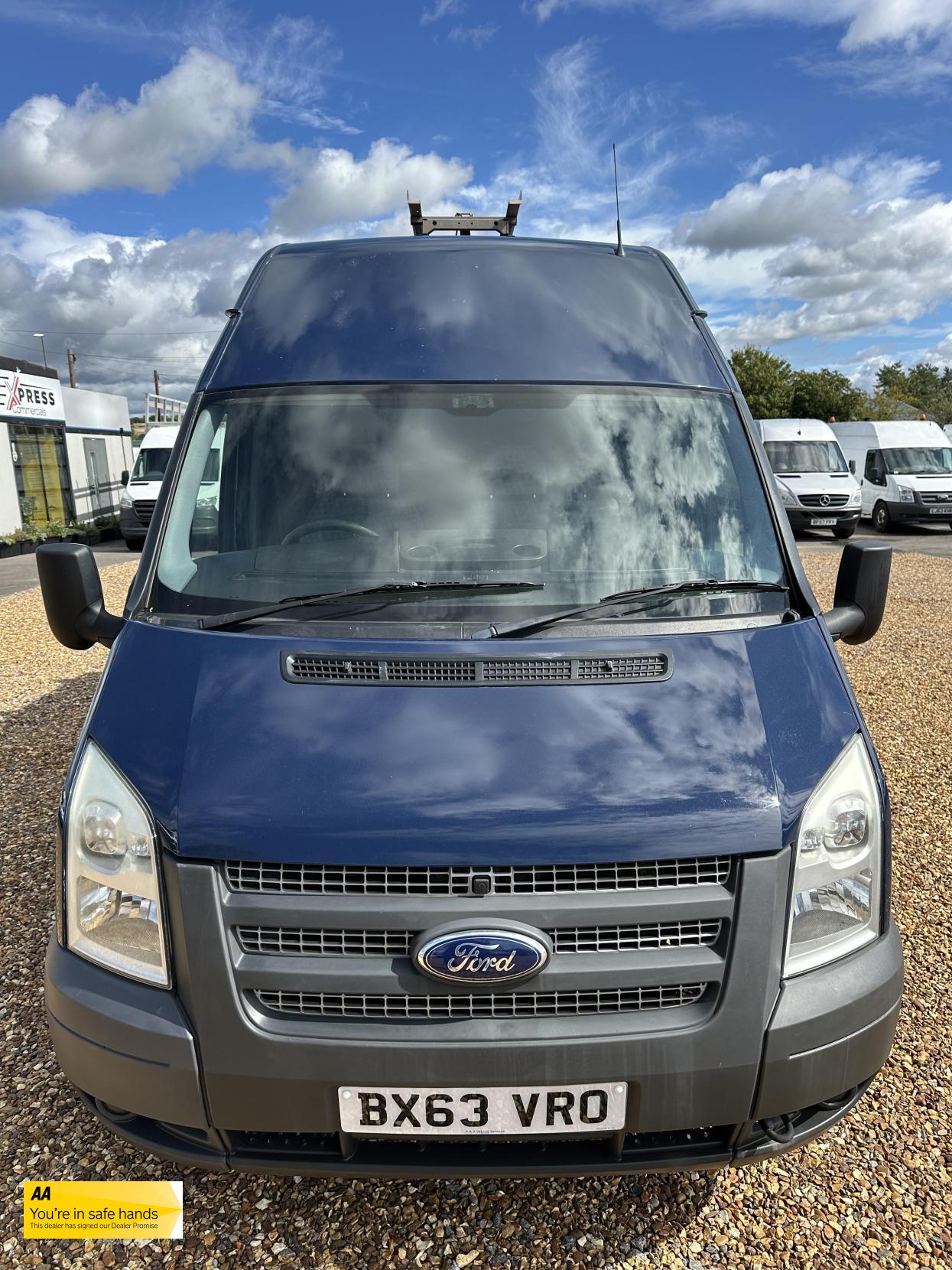 Ford Transit 2.2 TDCi 350 Panel Van 3dr Diesel Manual FWD L2 H3 (209 g/km, 123 bhp)